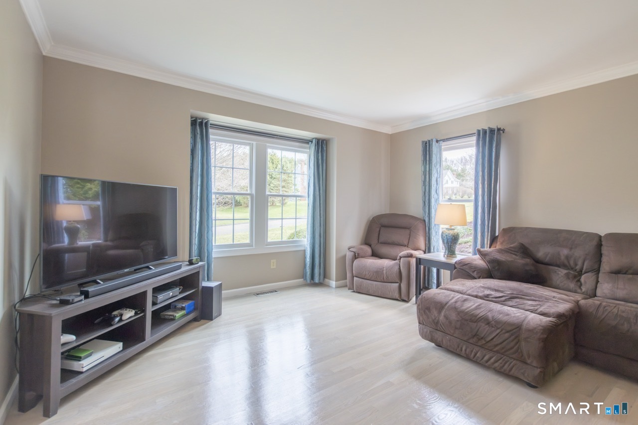 16 Shadowood Lane