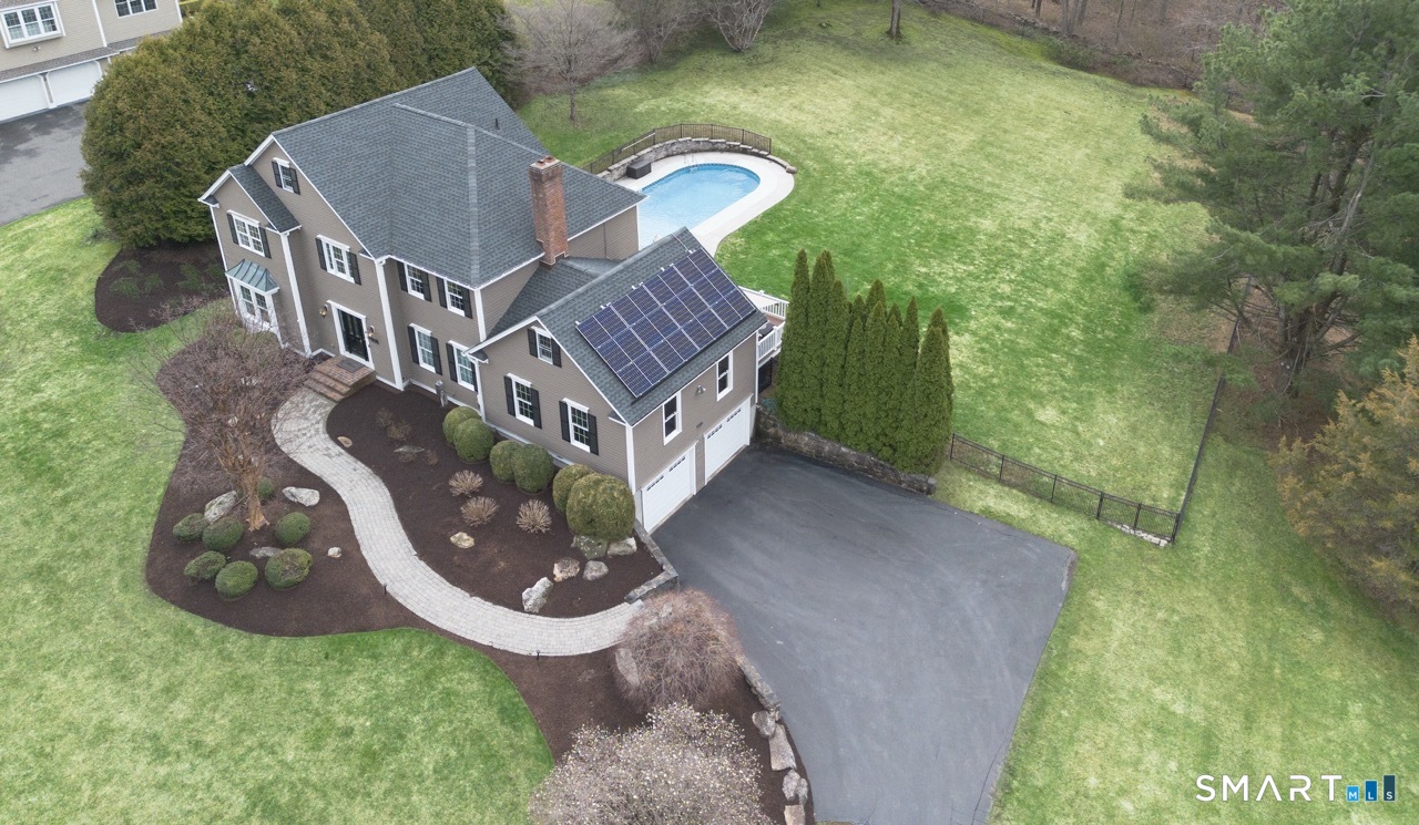 16 Shadowood Lane