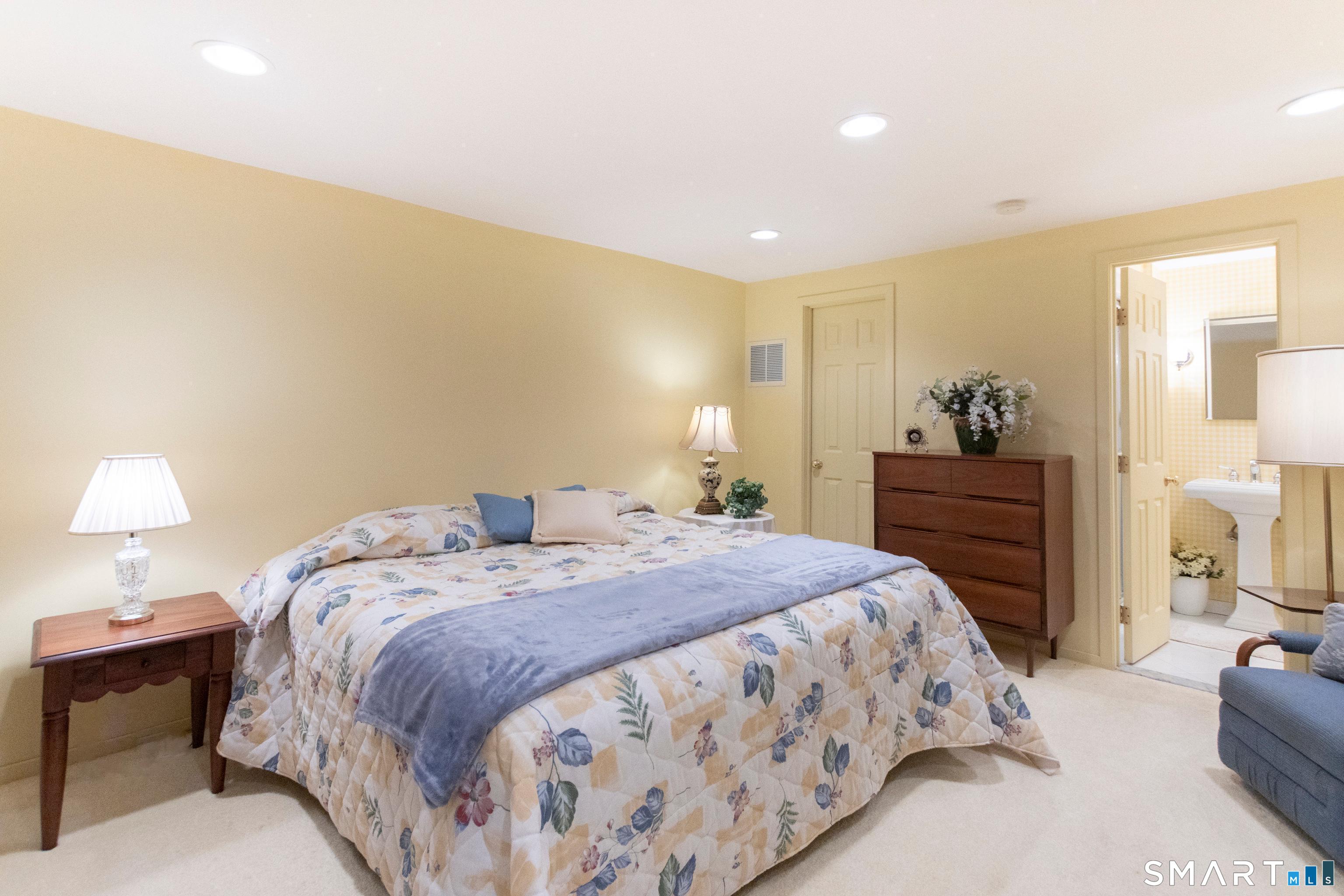 55 Blackmount Court Unit: 55