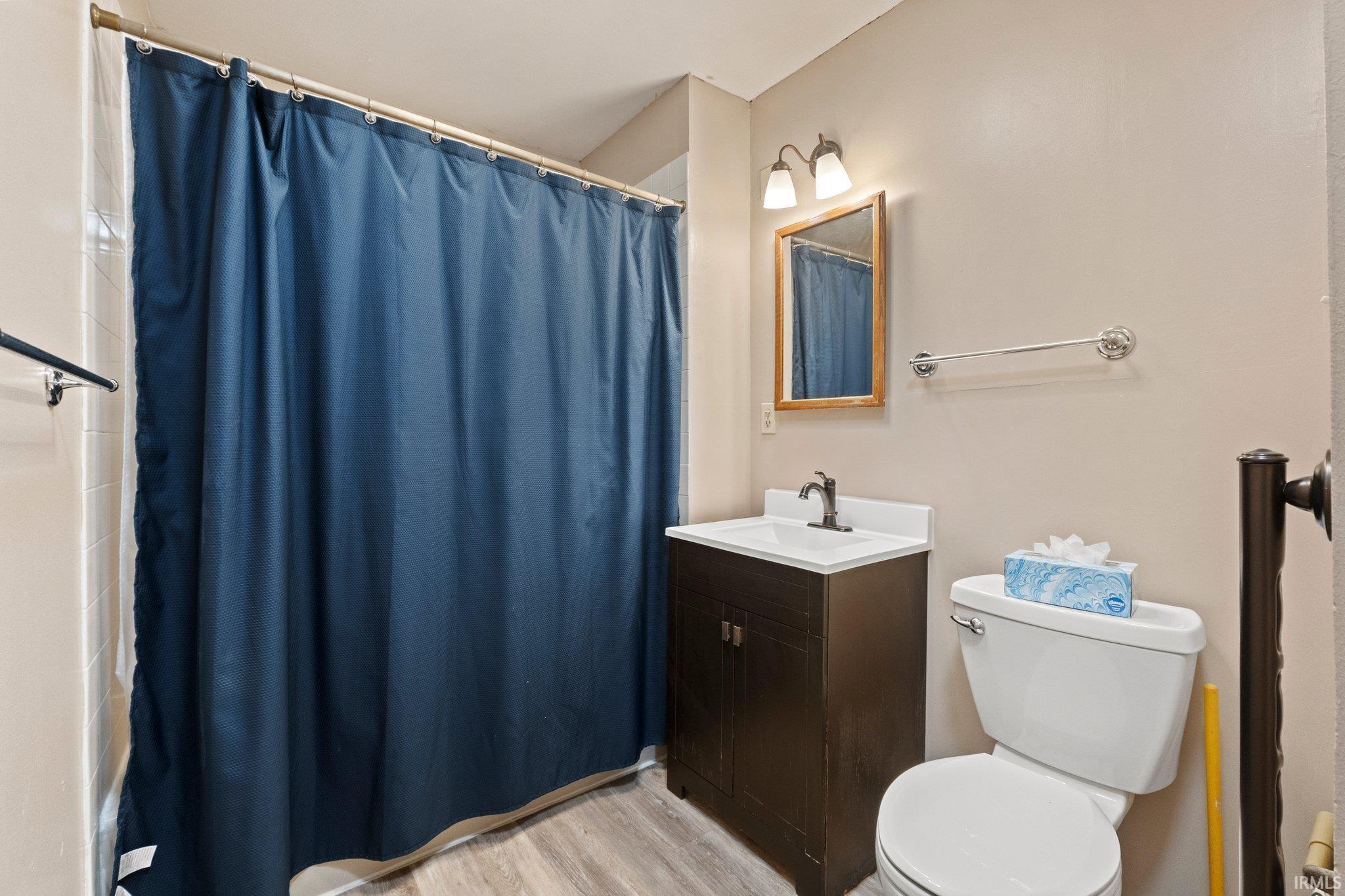 220 W Windridge Drive