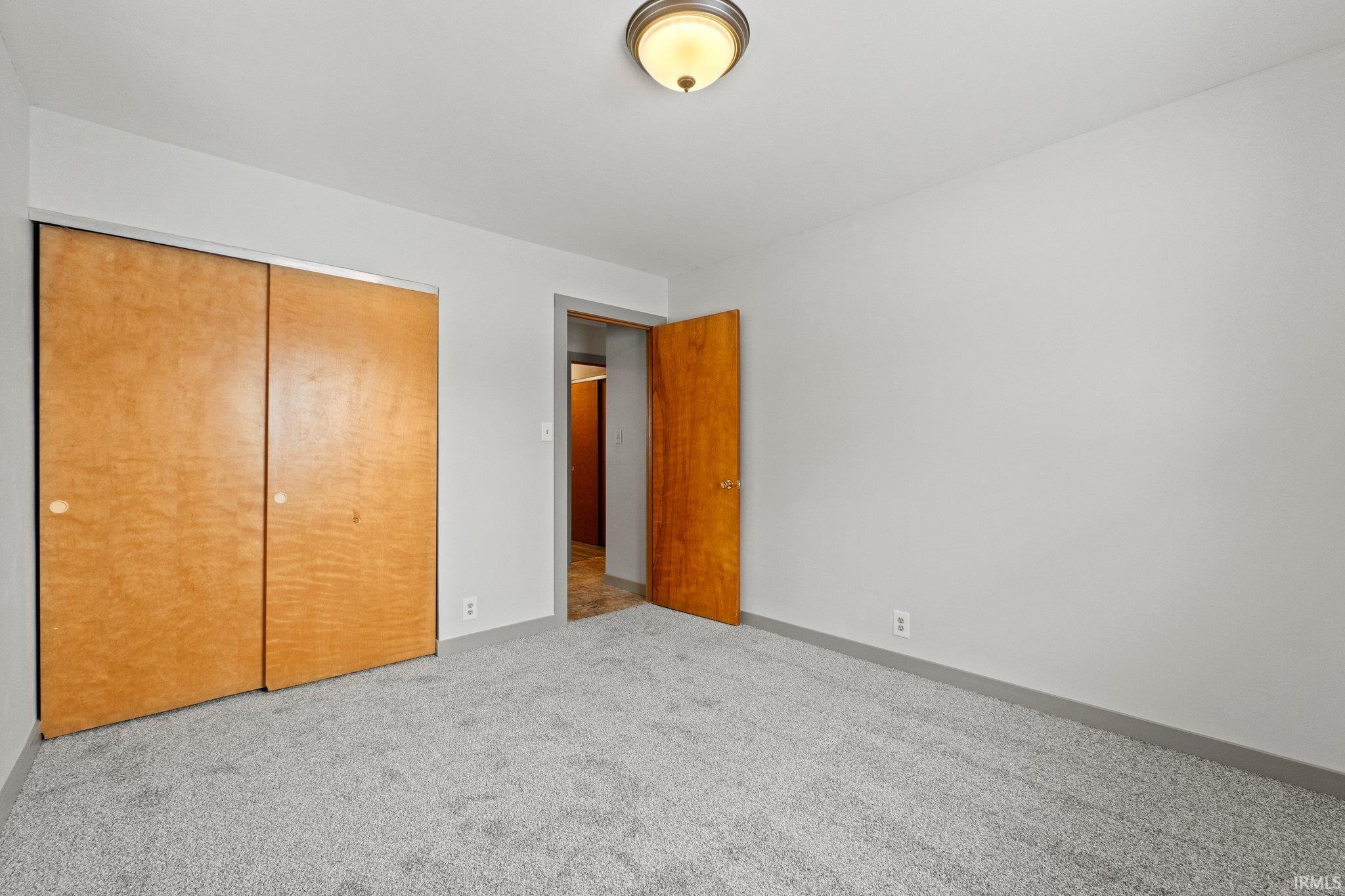 220 W Windridge Drive