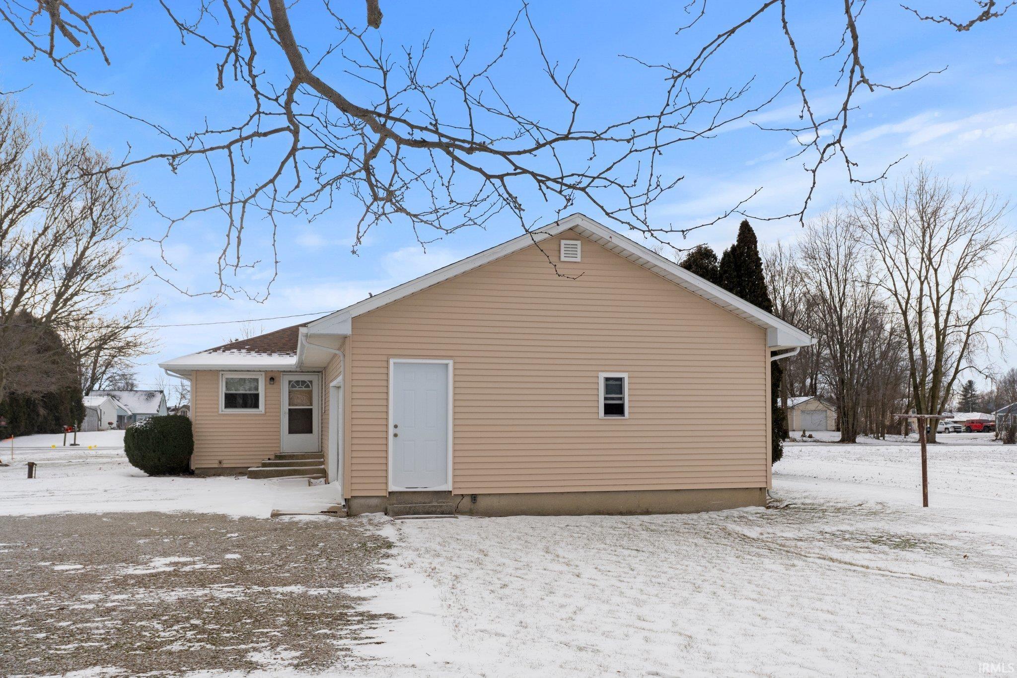 220 W Windridge Drive