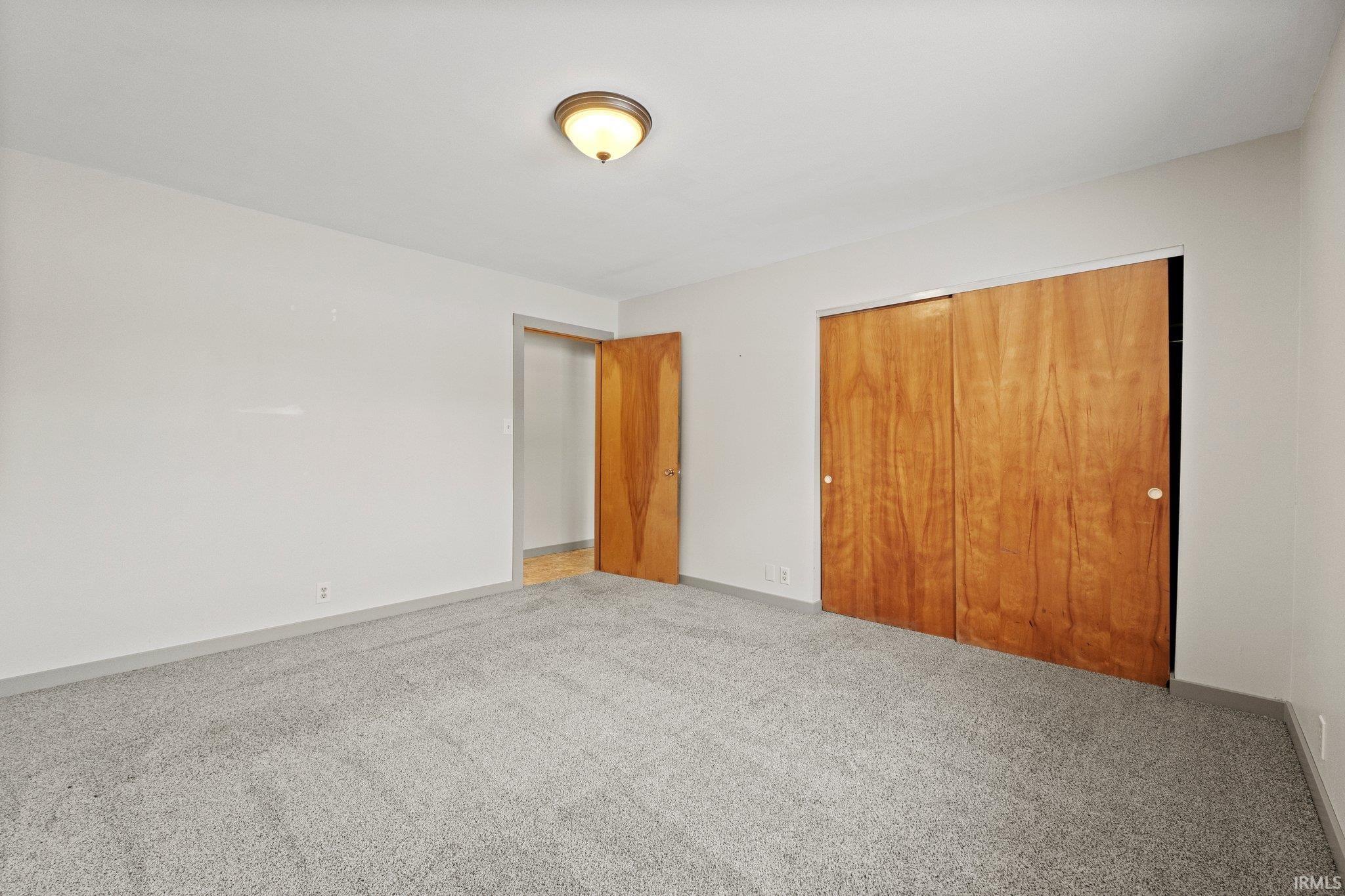 220 W Windridge Drive