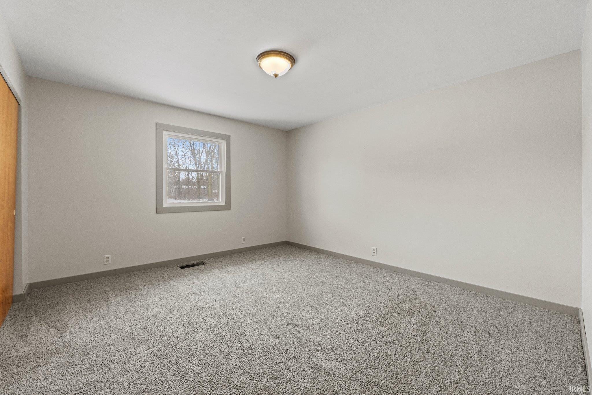 220 W Windridge Drive