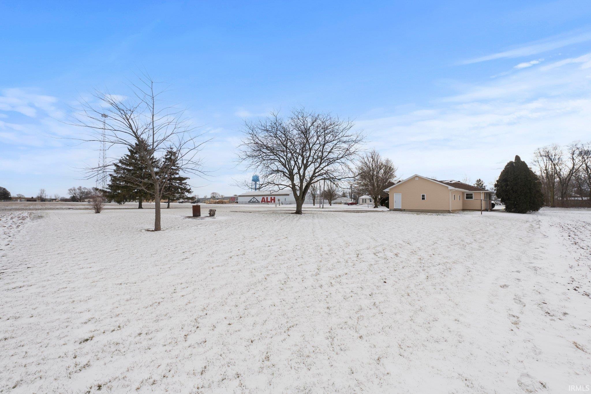 220 W Windridge Drive