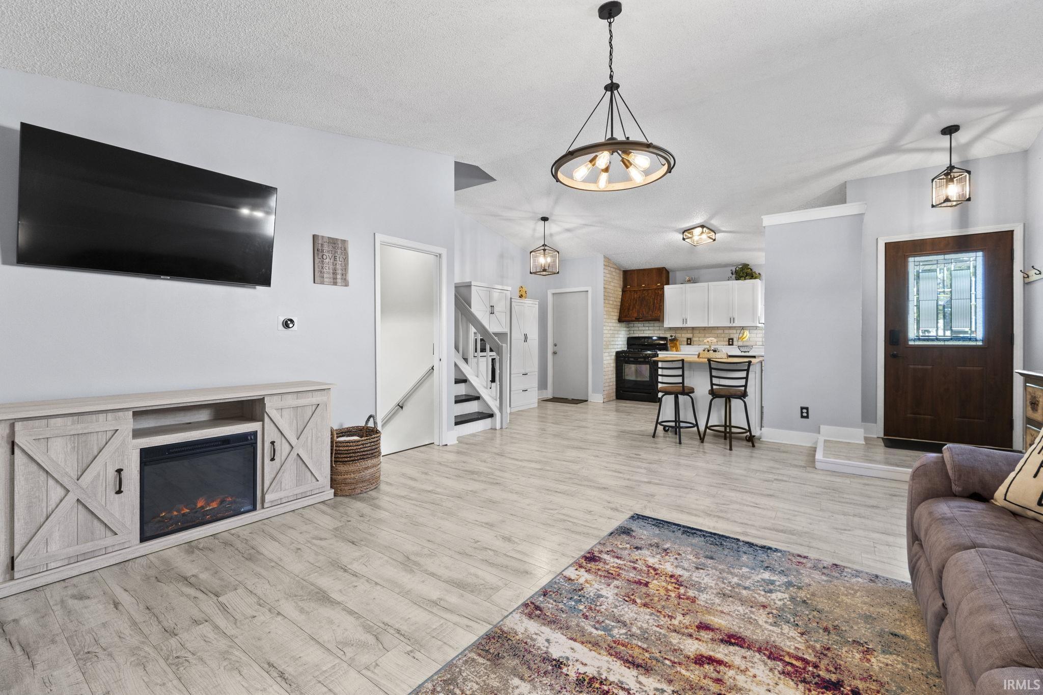 5402 Curry Ford Lane