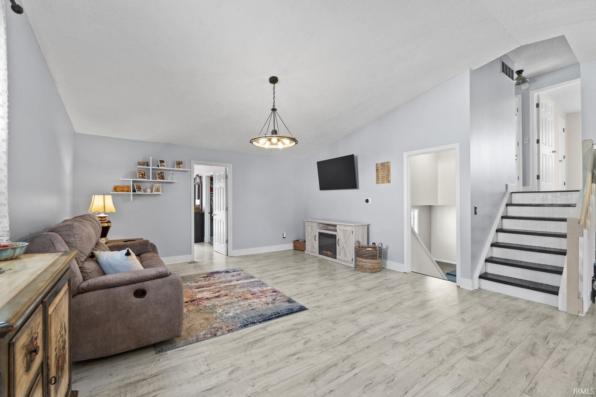 5402 Curry Ford Lane