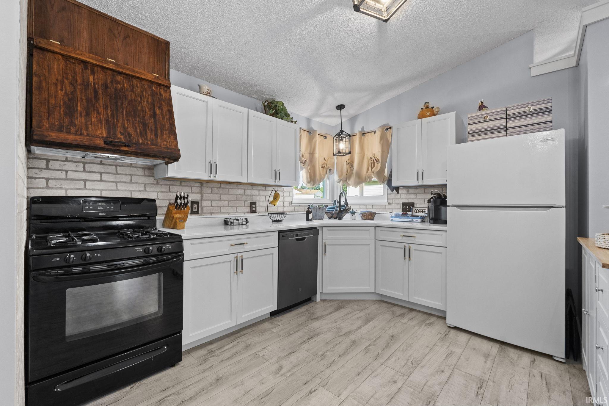 5402 Curry Ford Lane