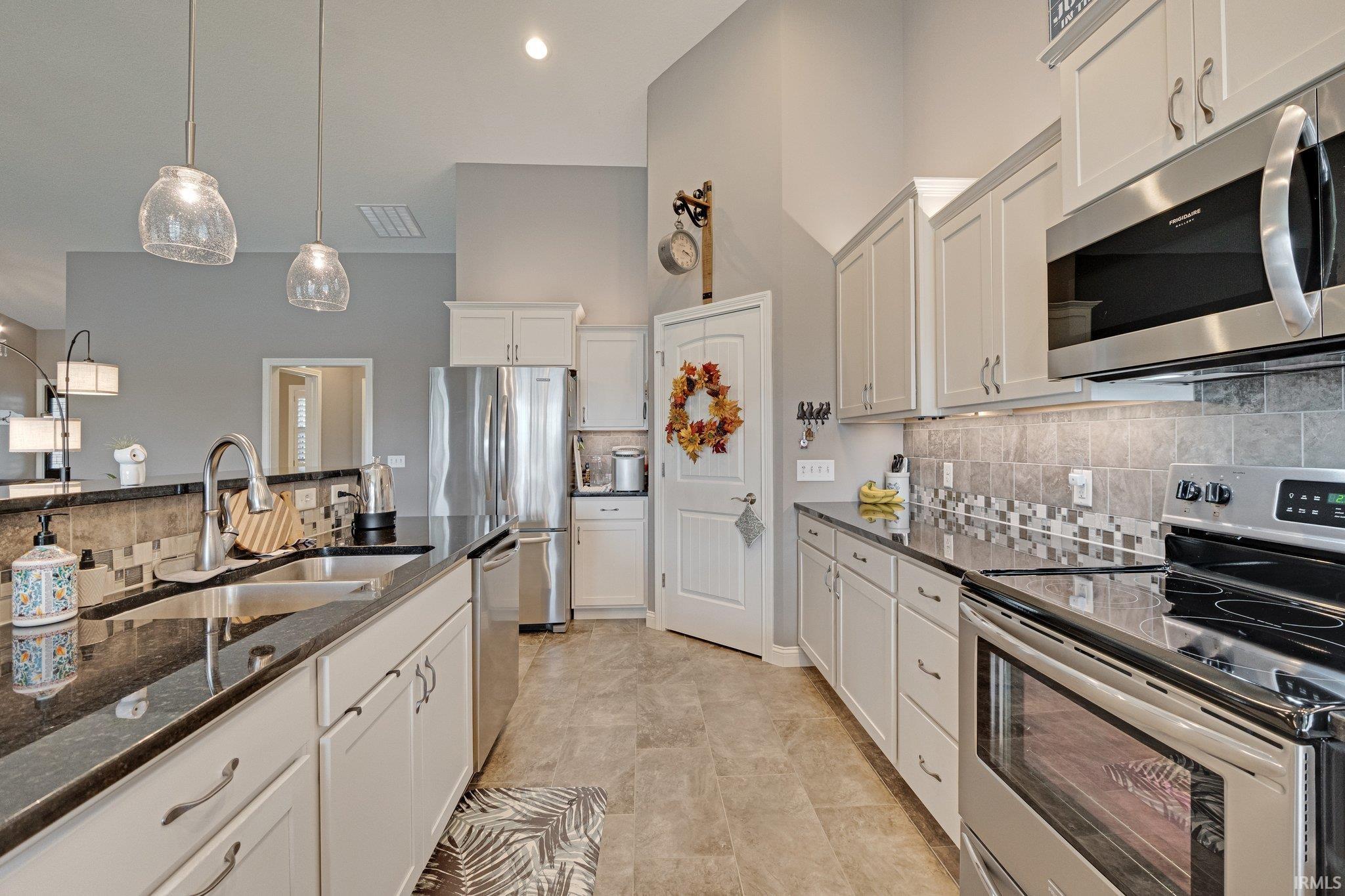 12521 Speranza Drive