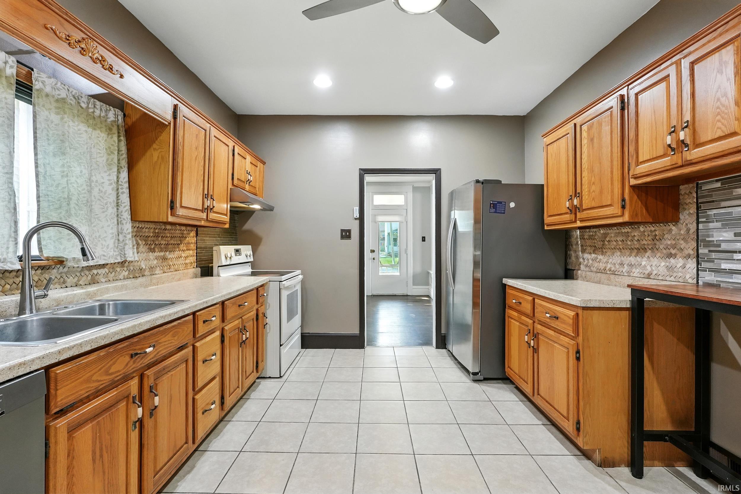 1015 Columbia Avenue