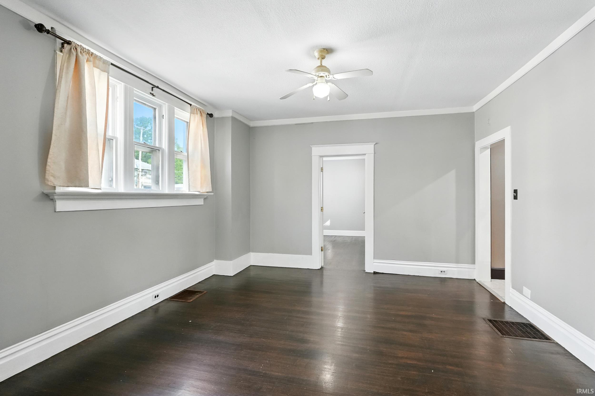 1015 Columbia Avenue