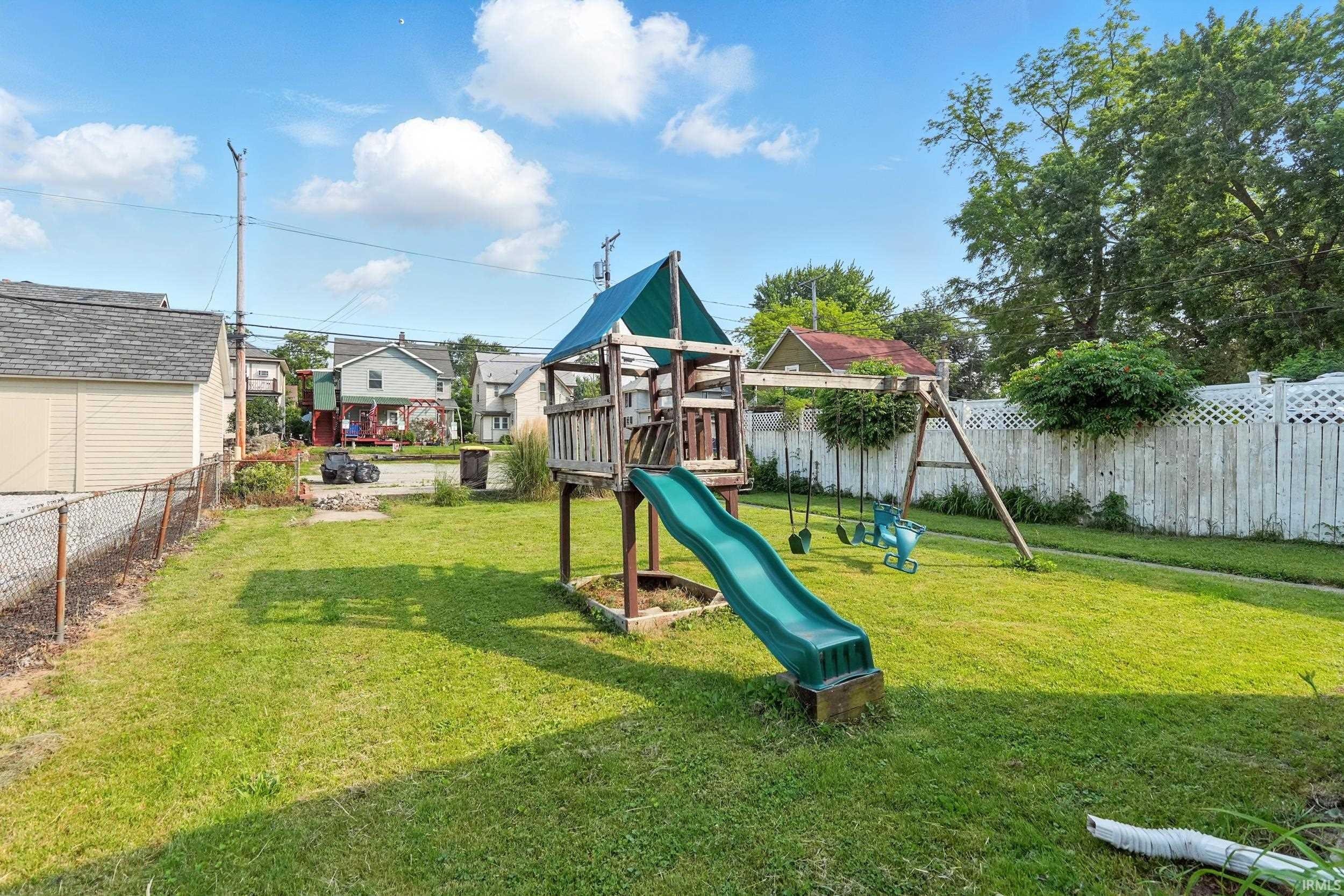 1015 Columbia Avenue