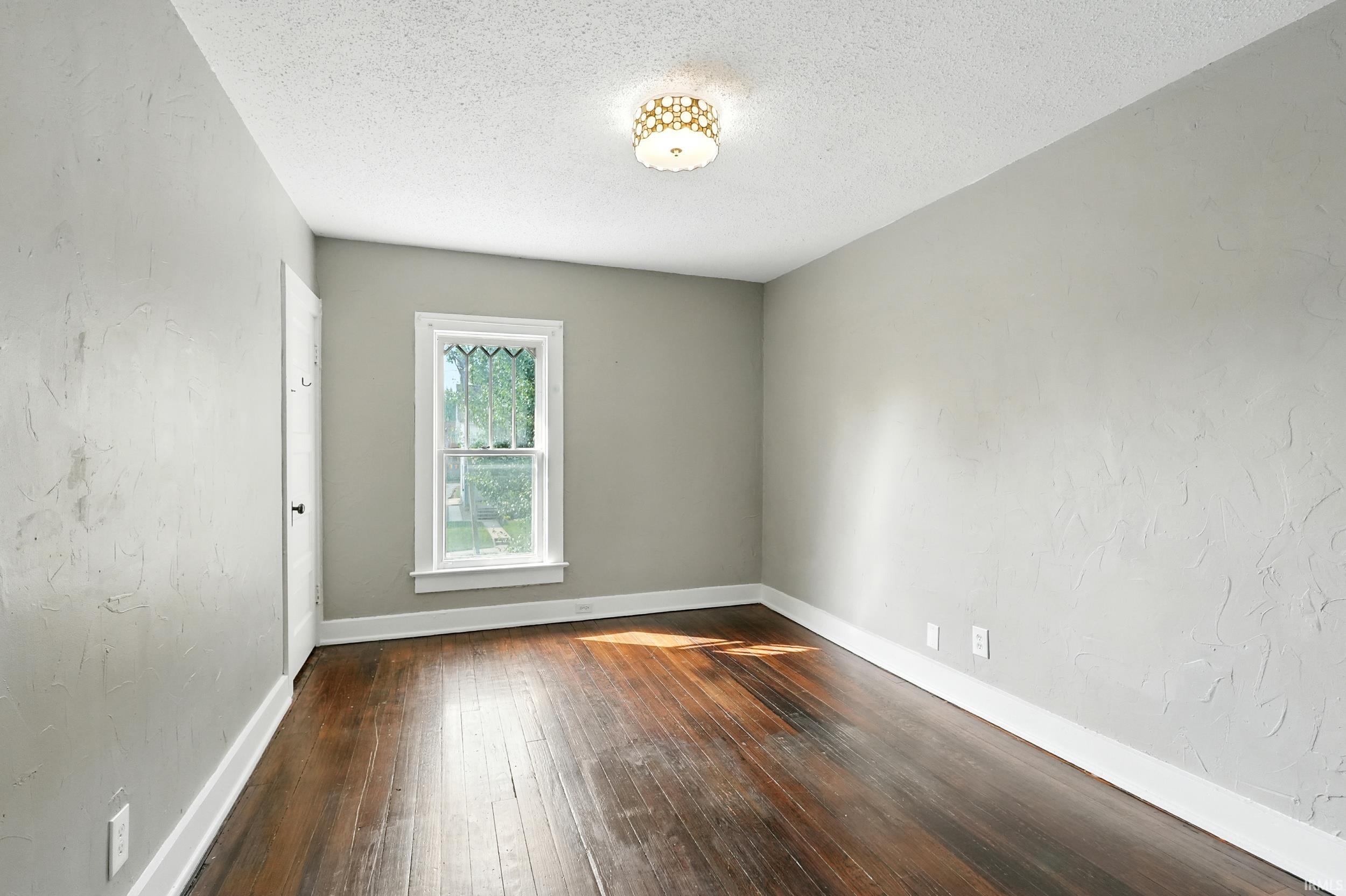 1015 Columbia Avenue