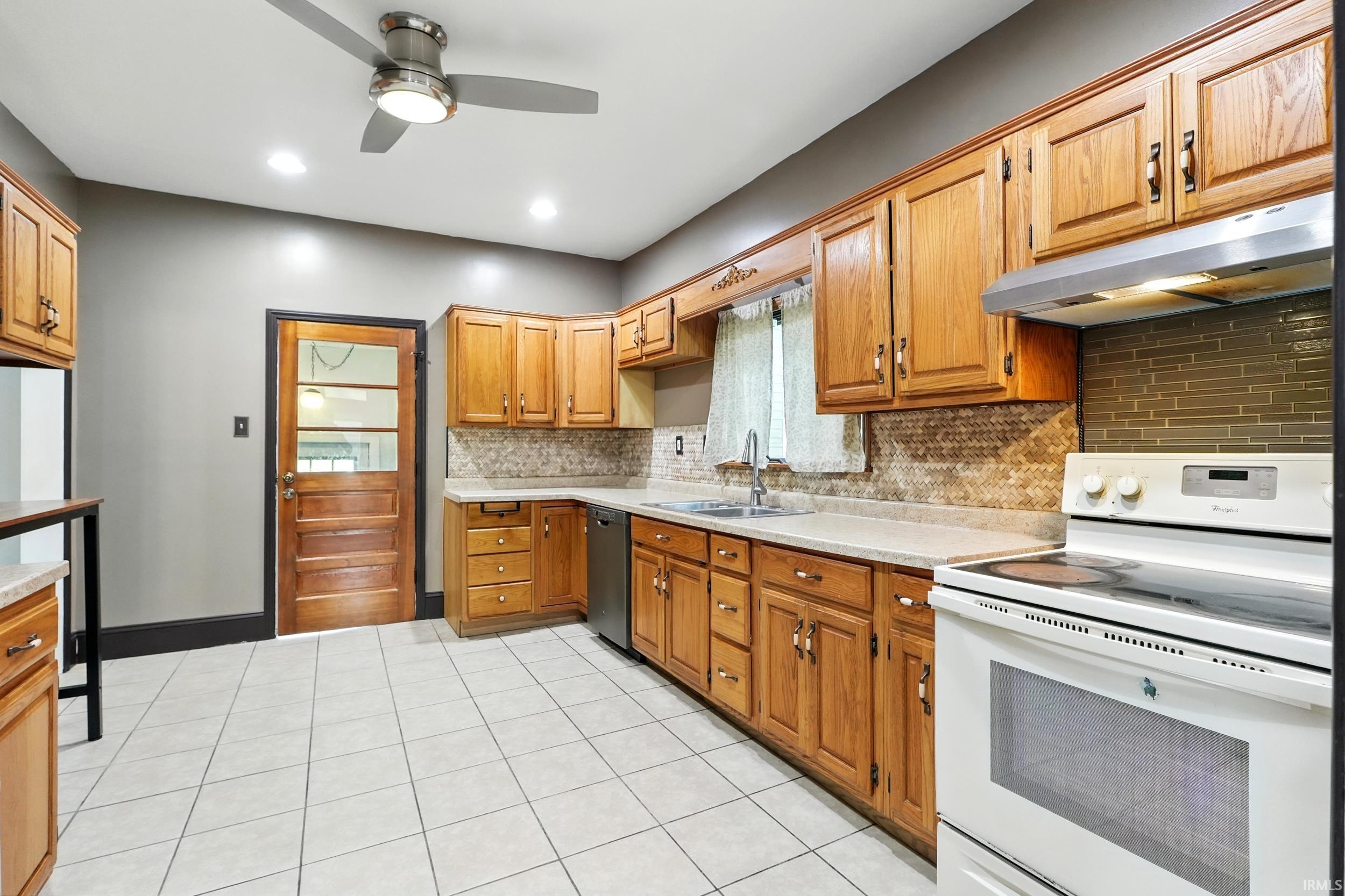 1015 Columbia Avenue