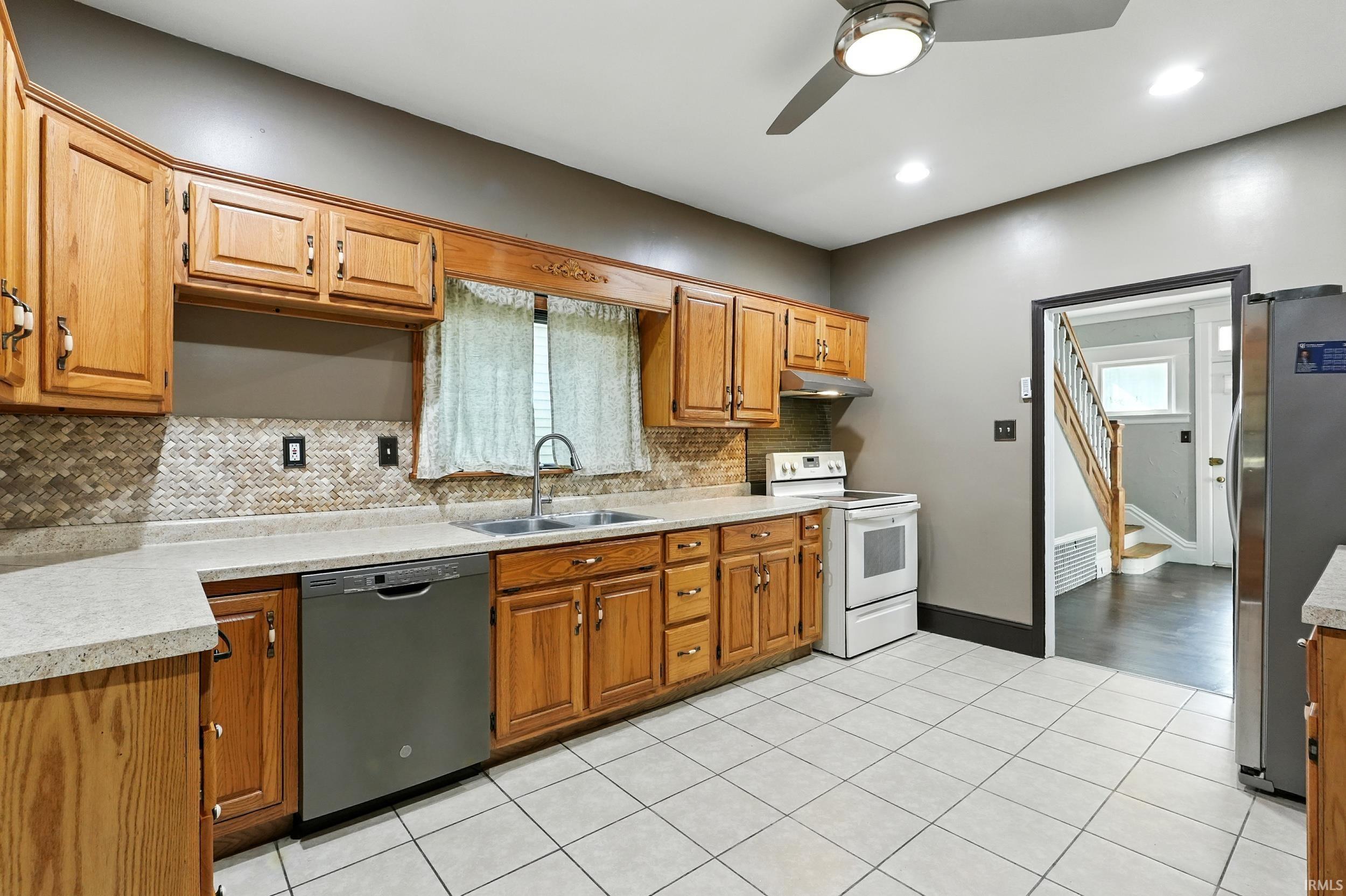 1015 Columbia Avenue