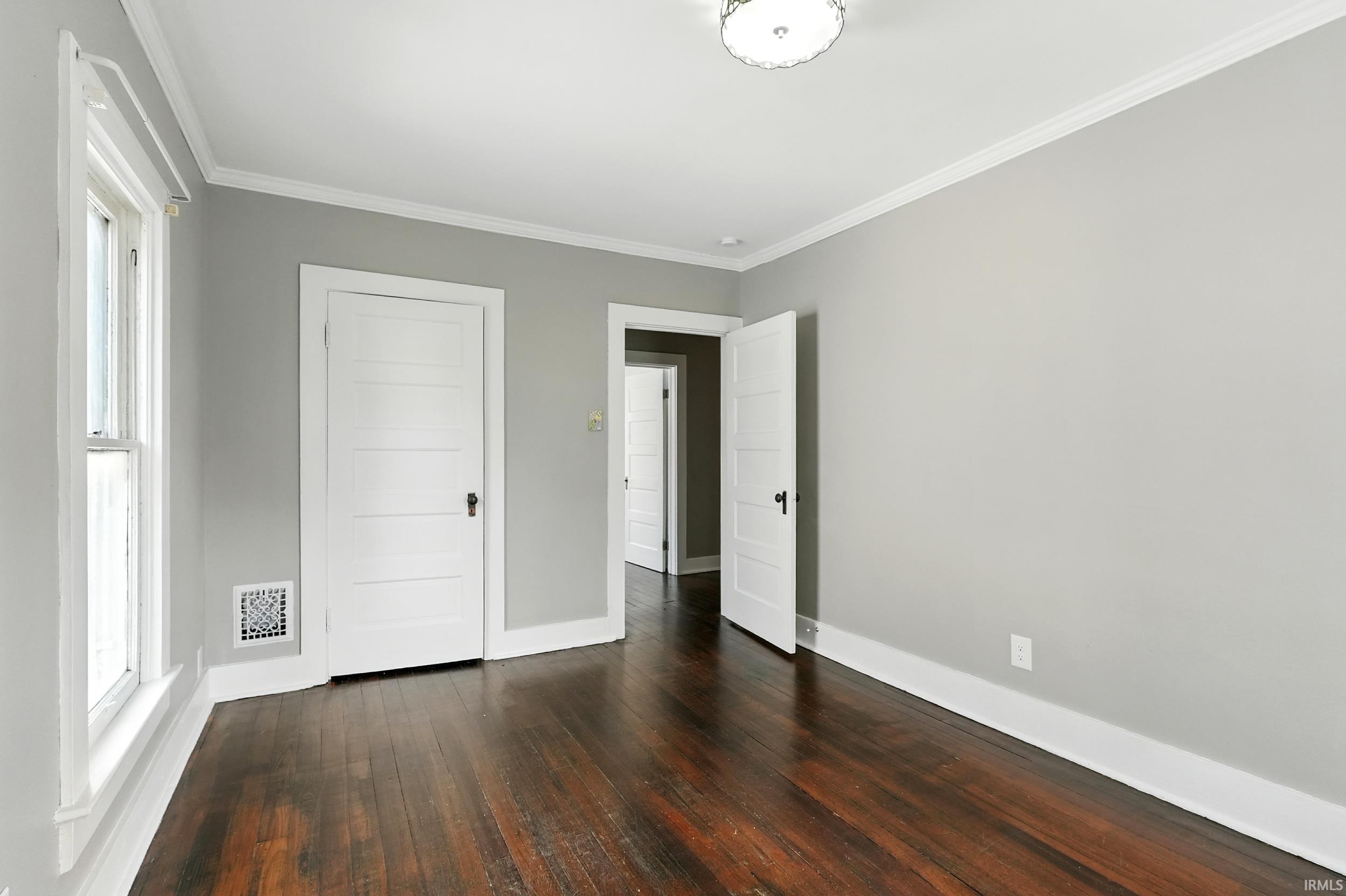 1015 Columbia Avenue