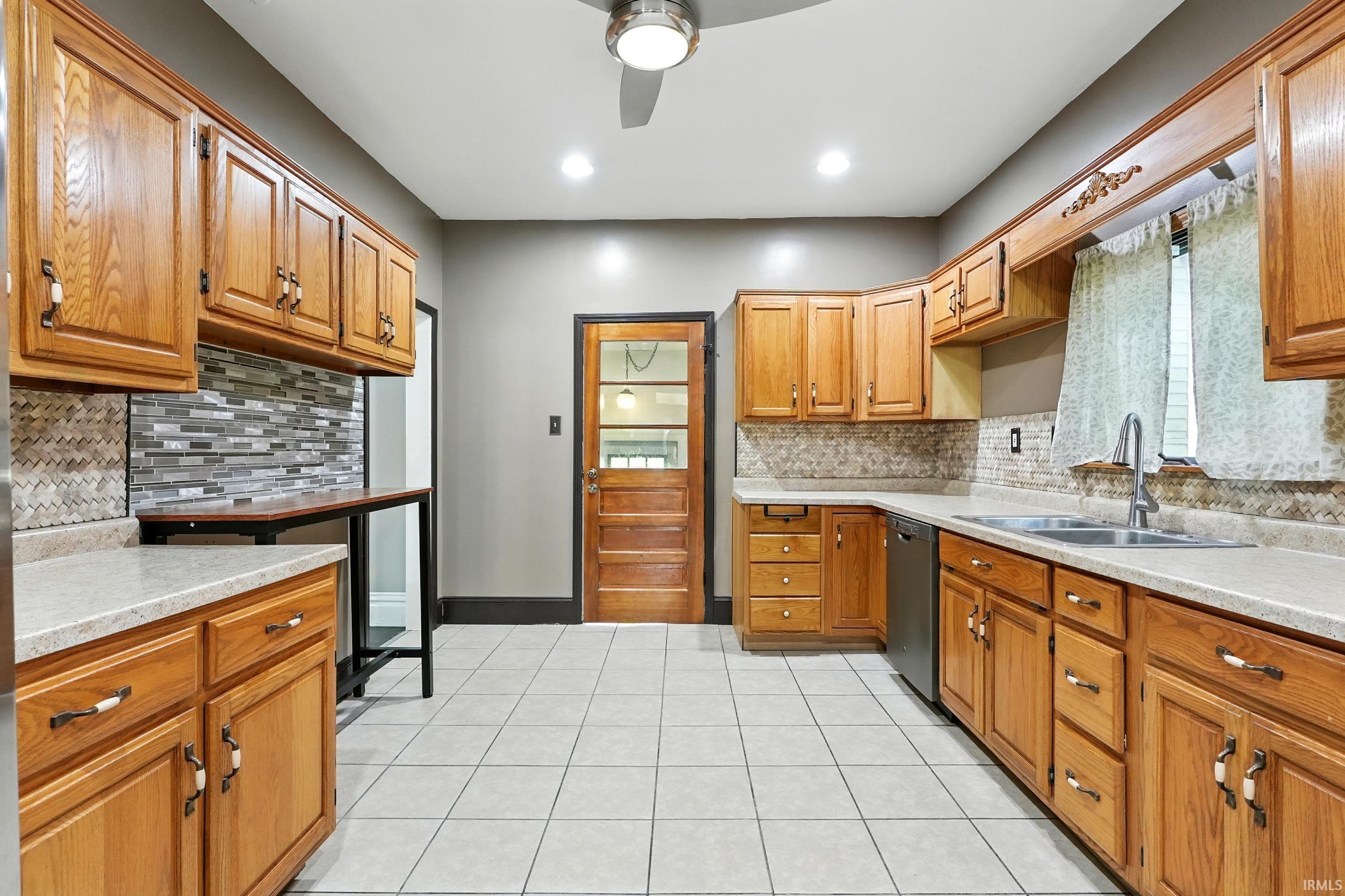 1015 Columbia Avenue