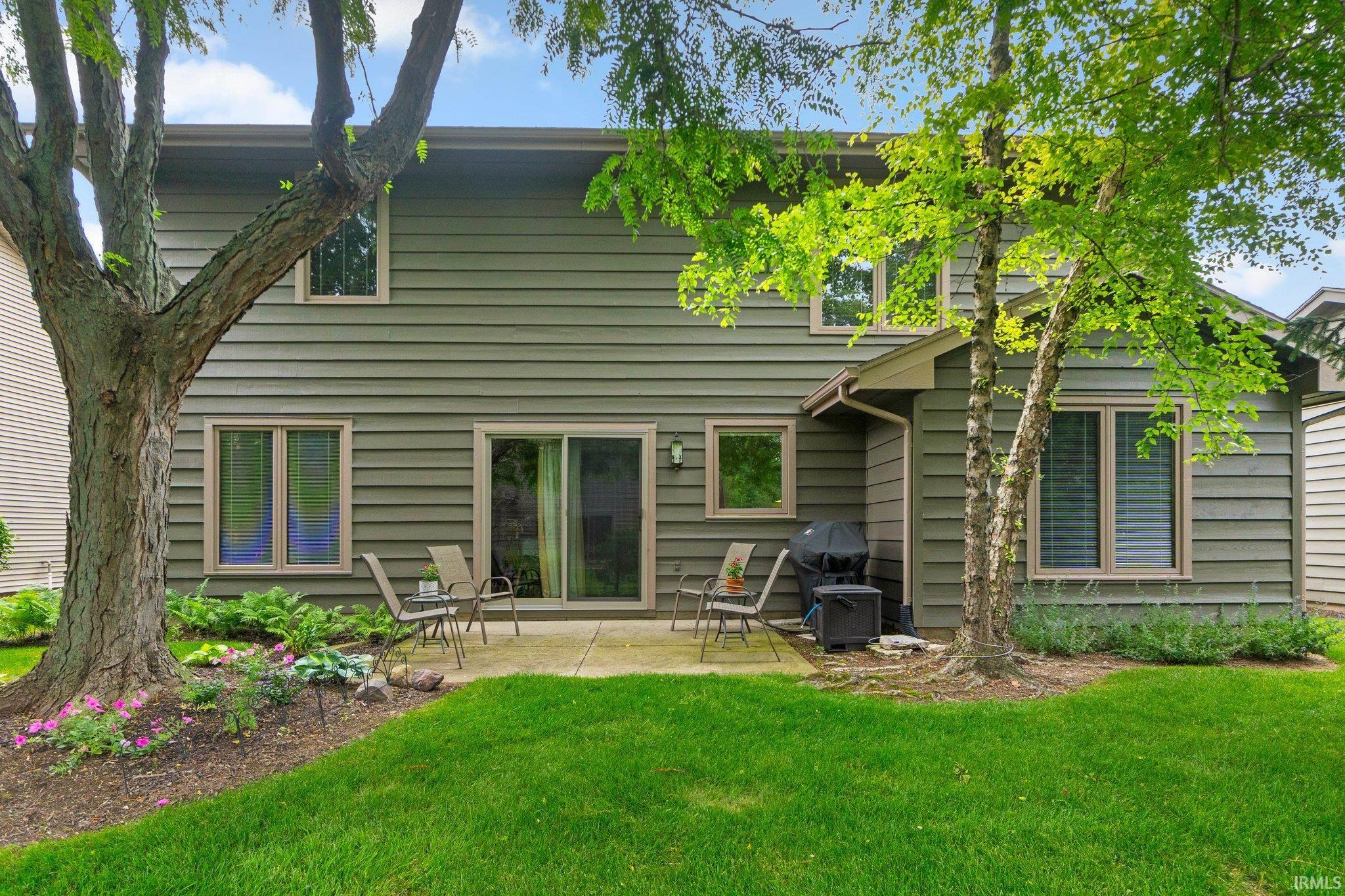 2521 E Saint Thomas Point