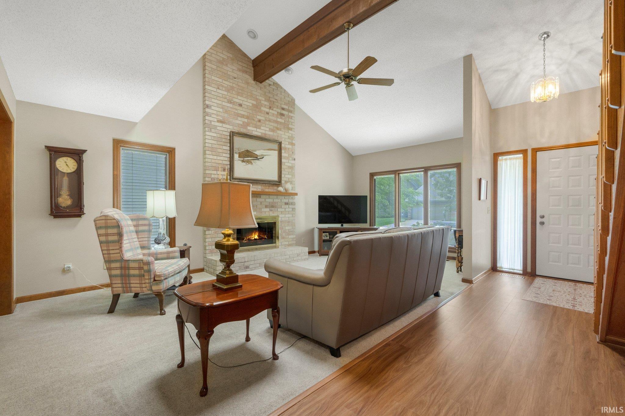 2521 E Saint Thomas Point