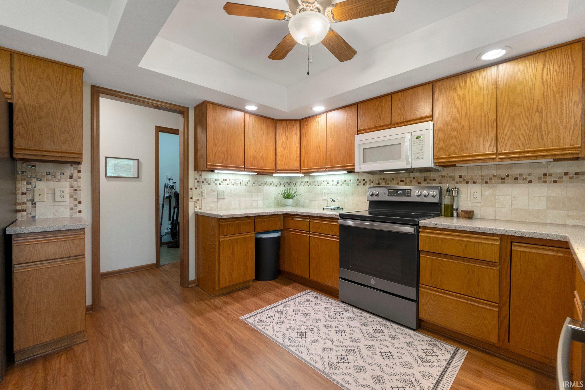 2521 E Saint Thomas Point