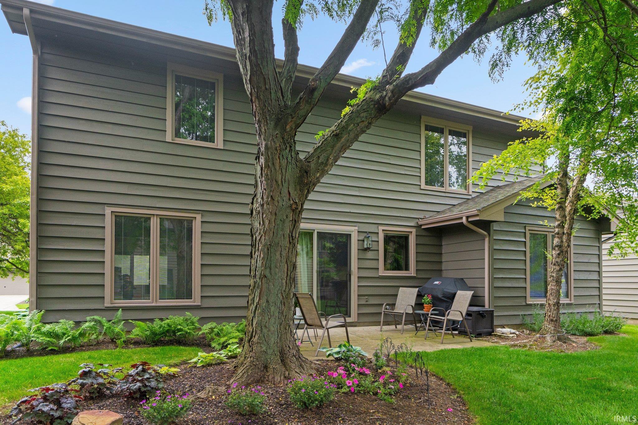 2521 E Saint Thomas Point