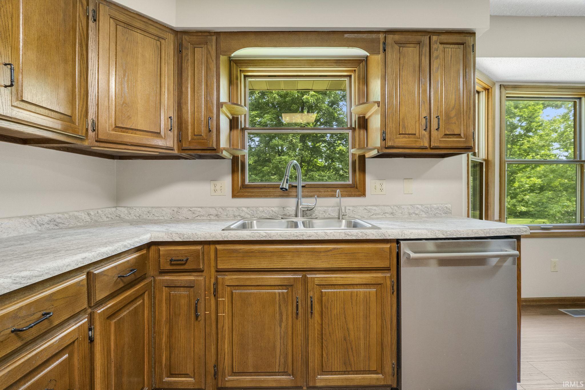 420 Posey Hill Street