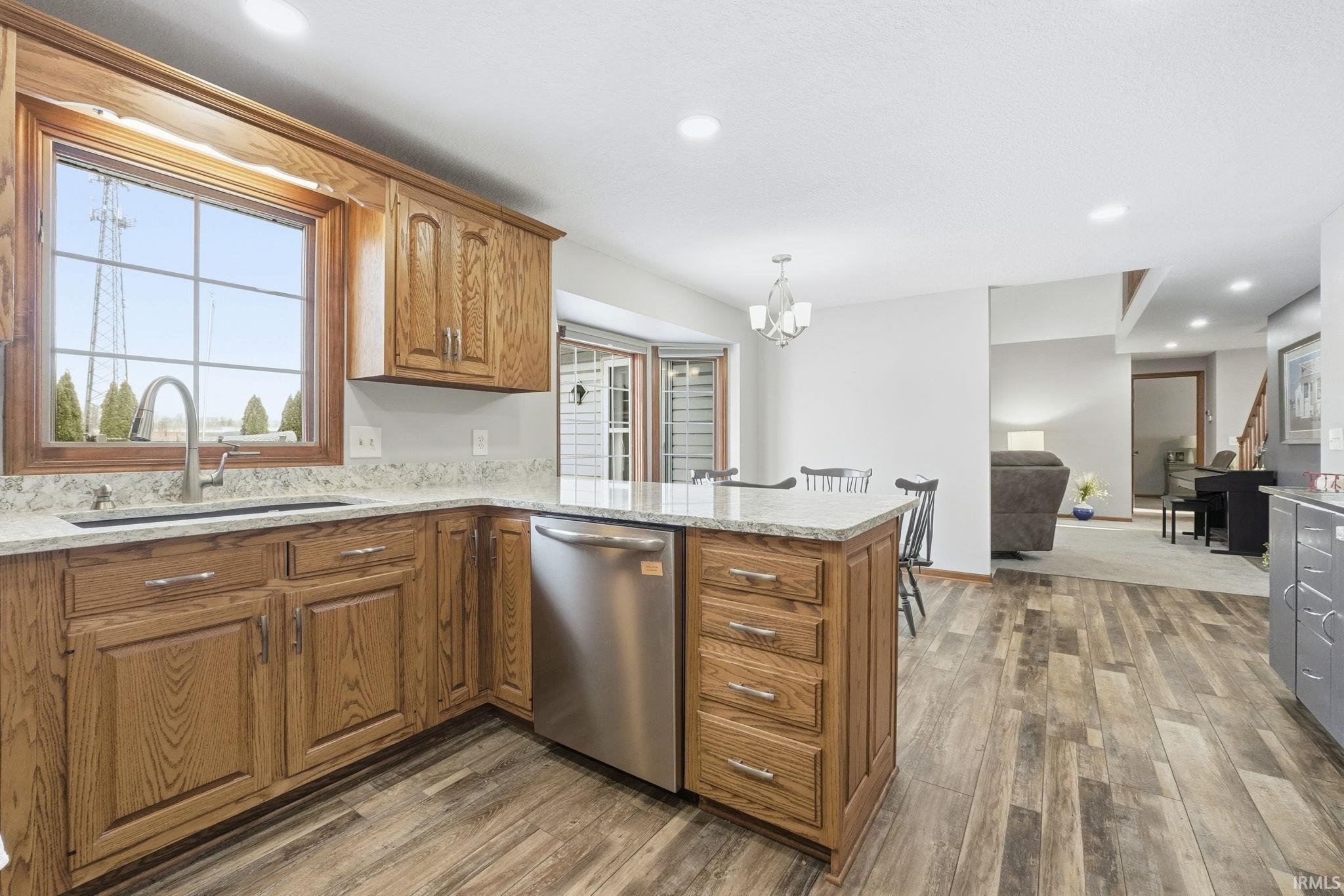 1870 Arrowhead Trail