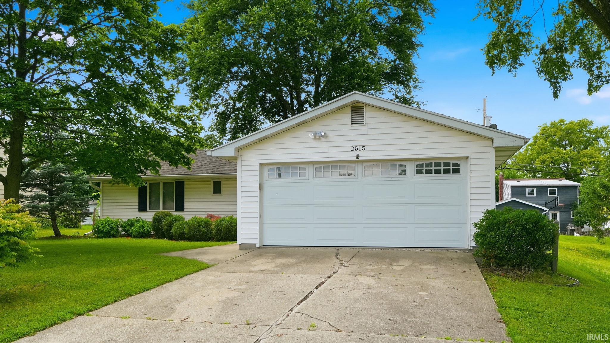 2515 Clifton Hills Drive