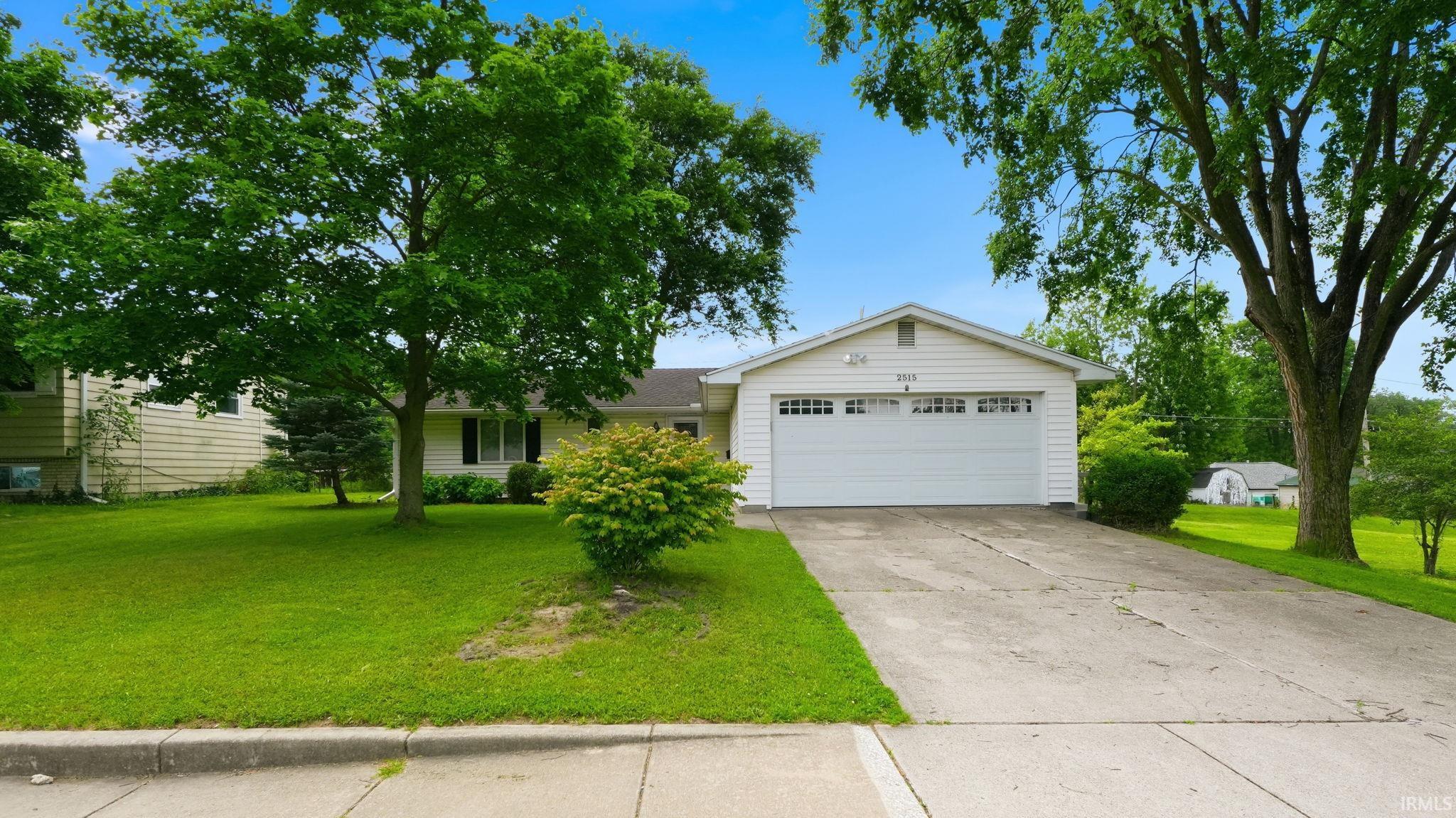 2515 Clifton Hills Drive