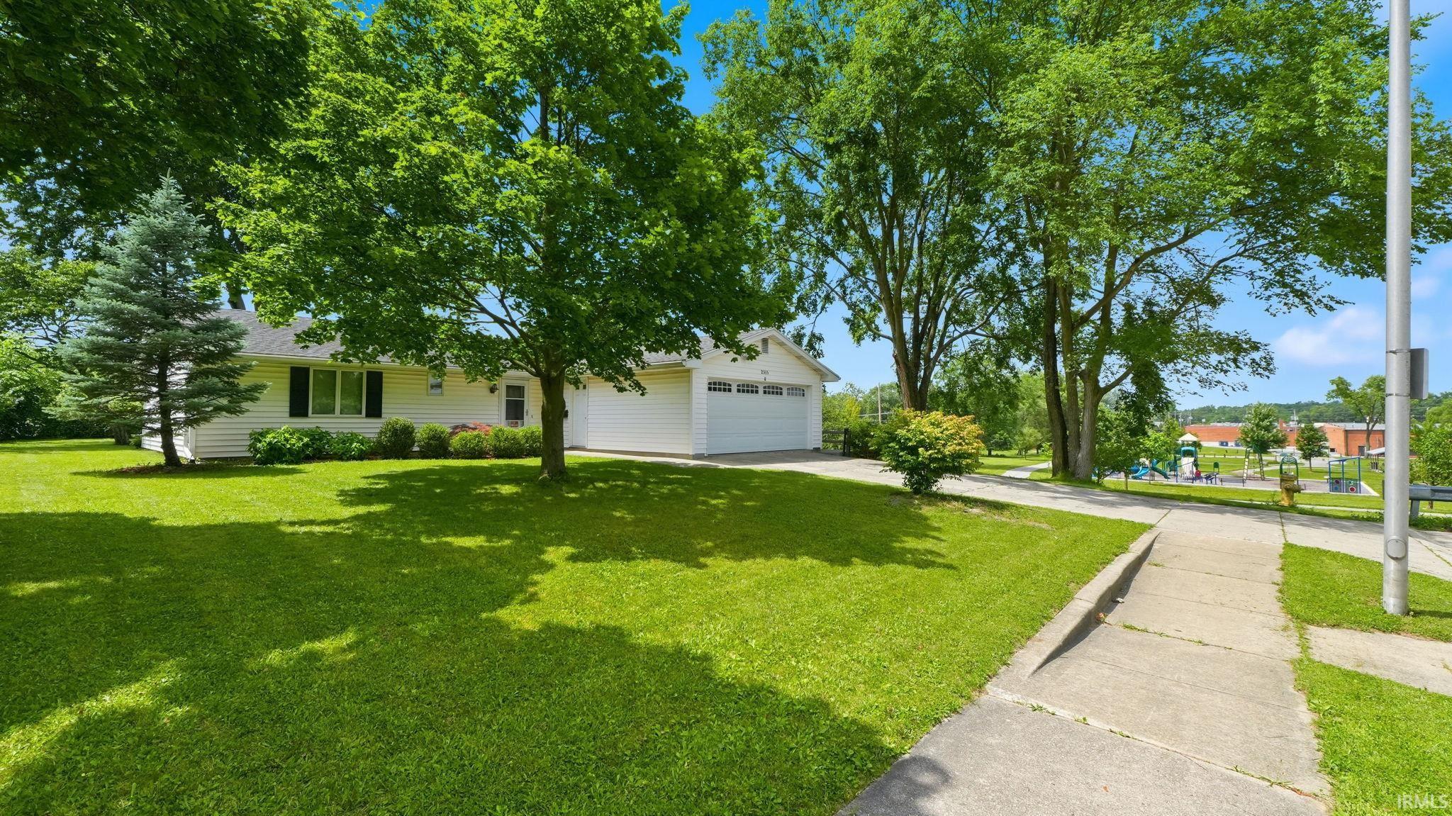 2515 Clifton Hills Drive