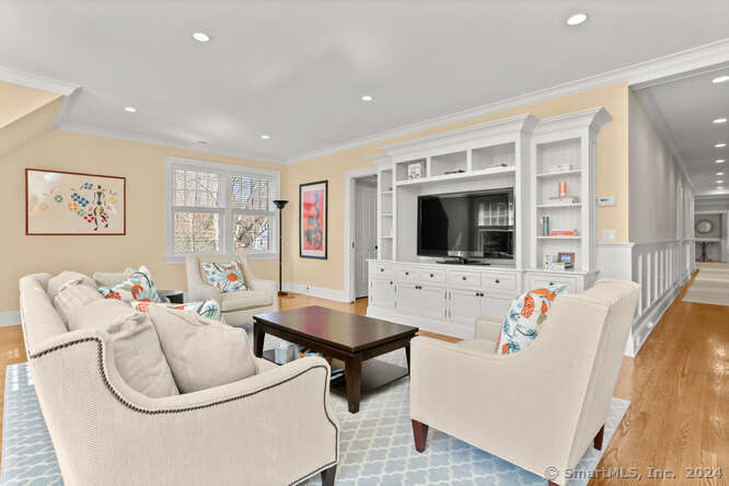 253 Middlesex Road