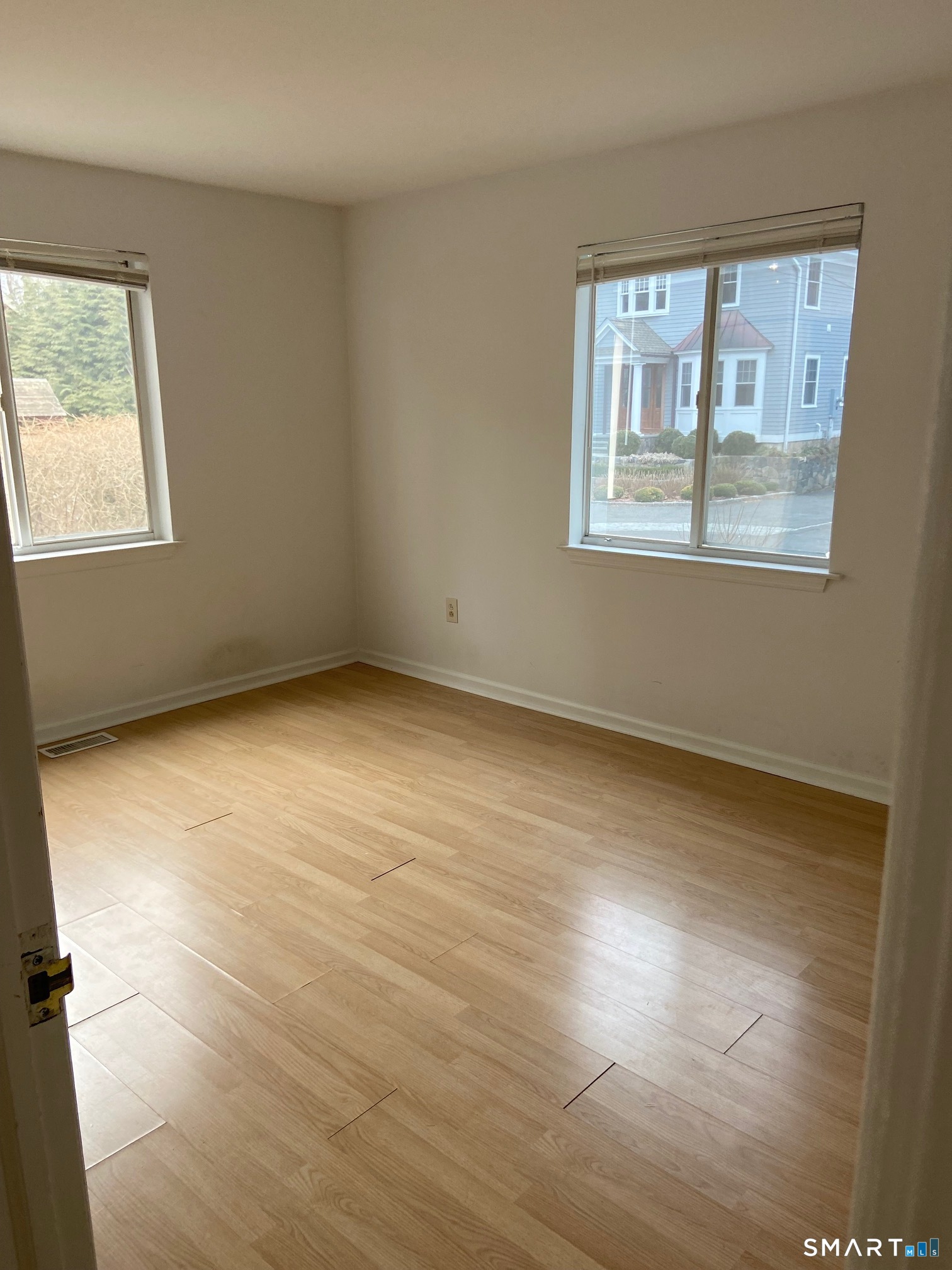 4 McKendry Court