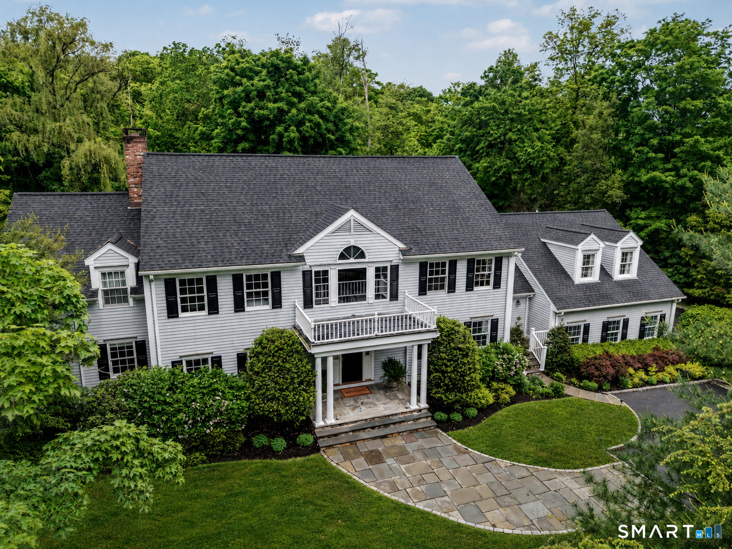 596 Silvermine Road