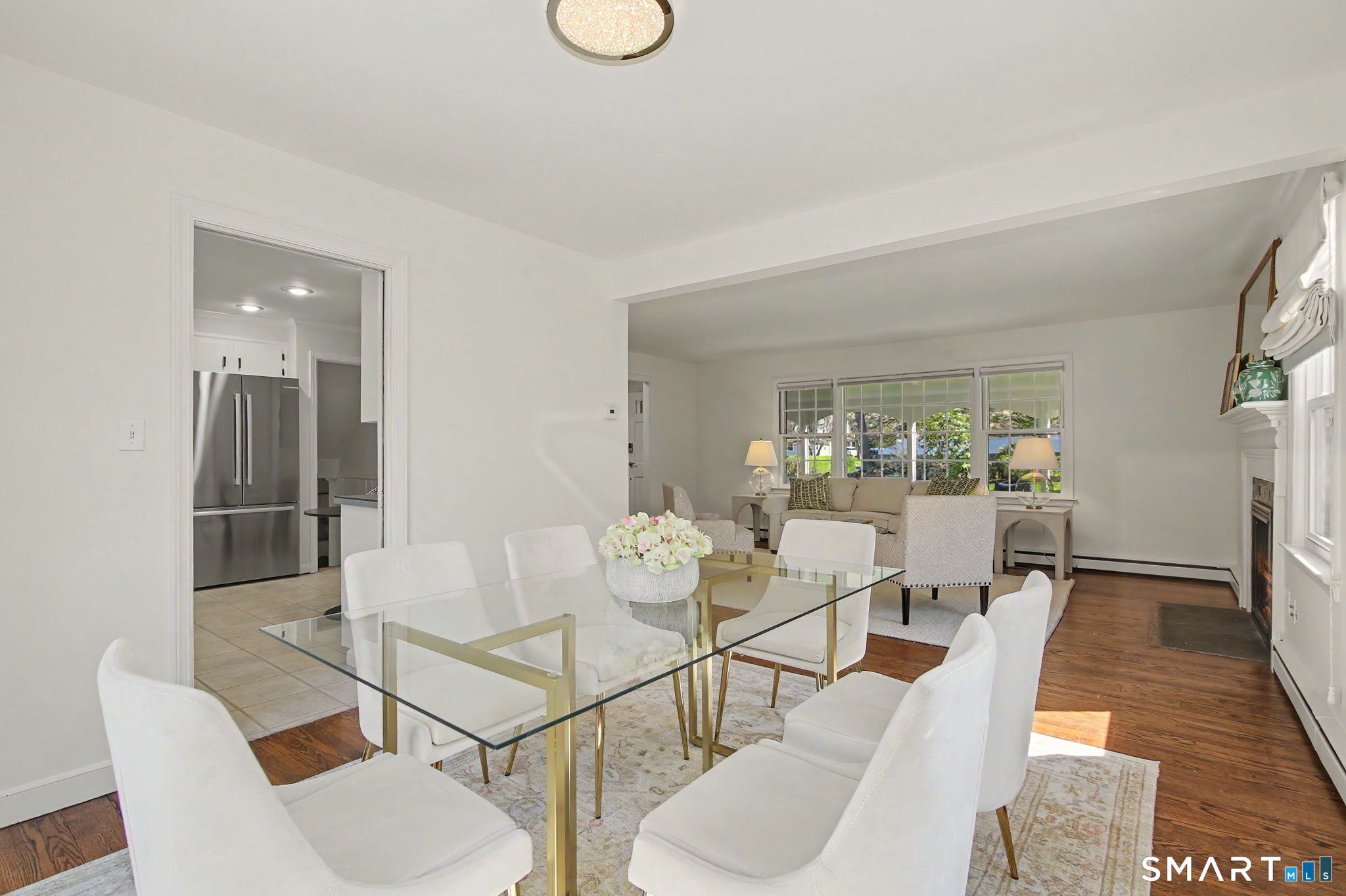 107 Compo Road North