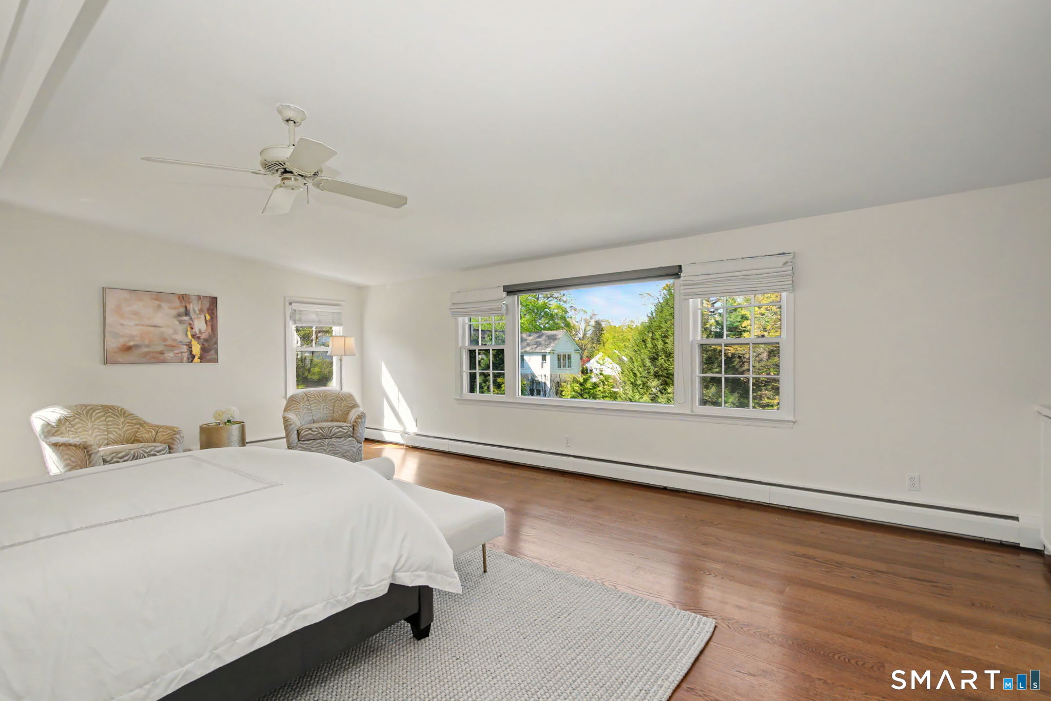 107 Compo Road North