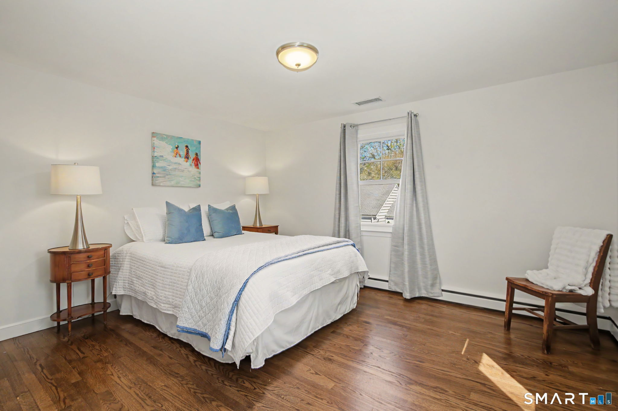 107 Compo Road North