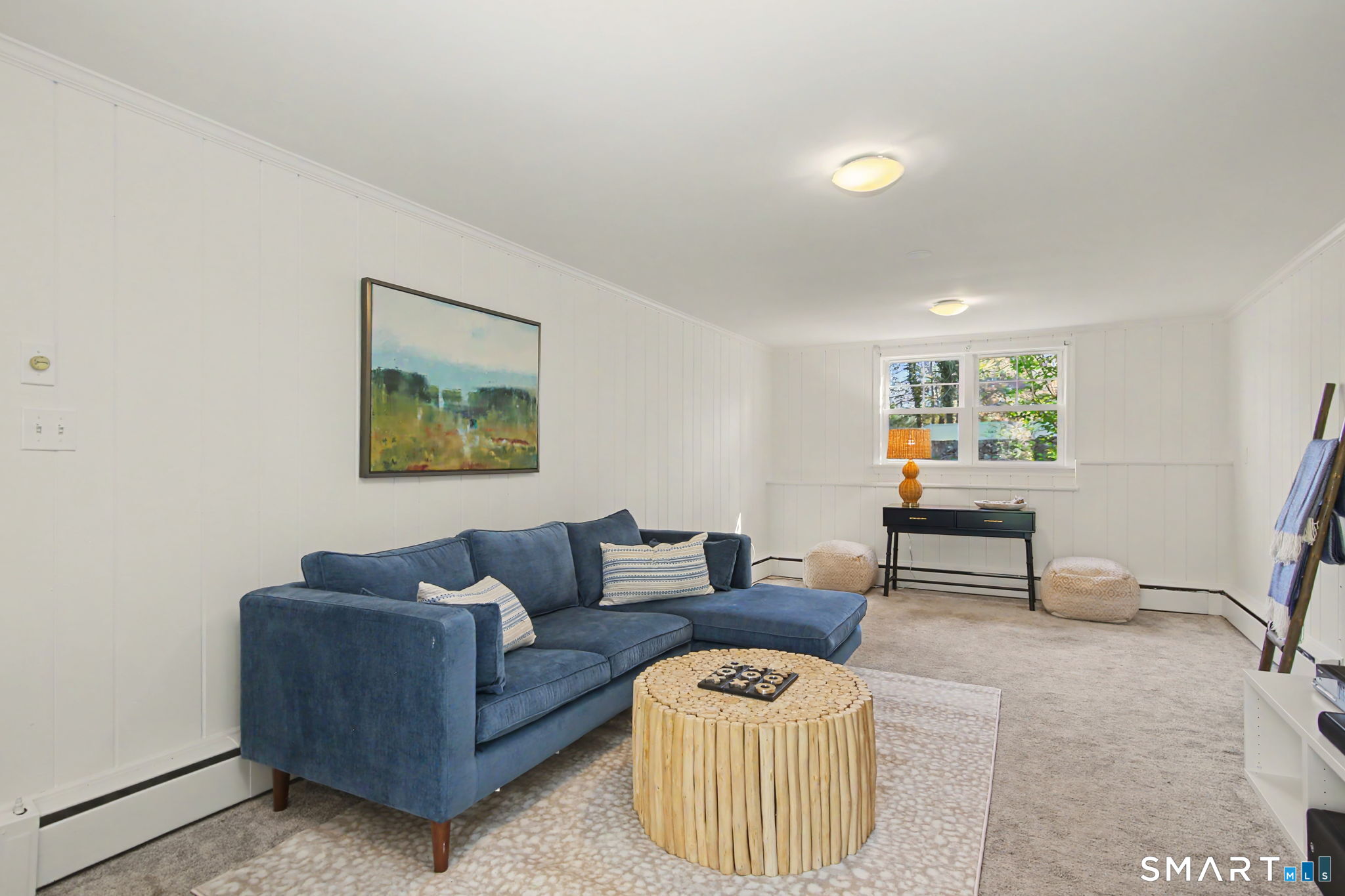 107 Compo Road North