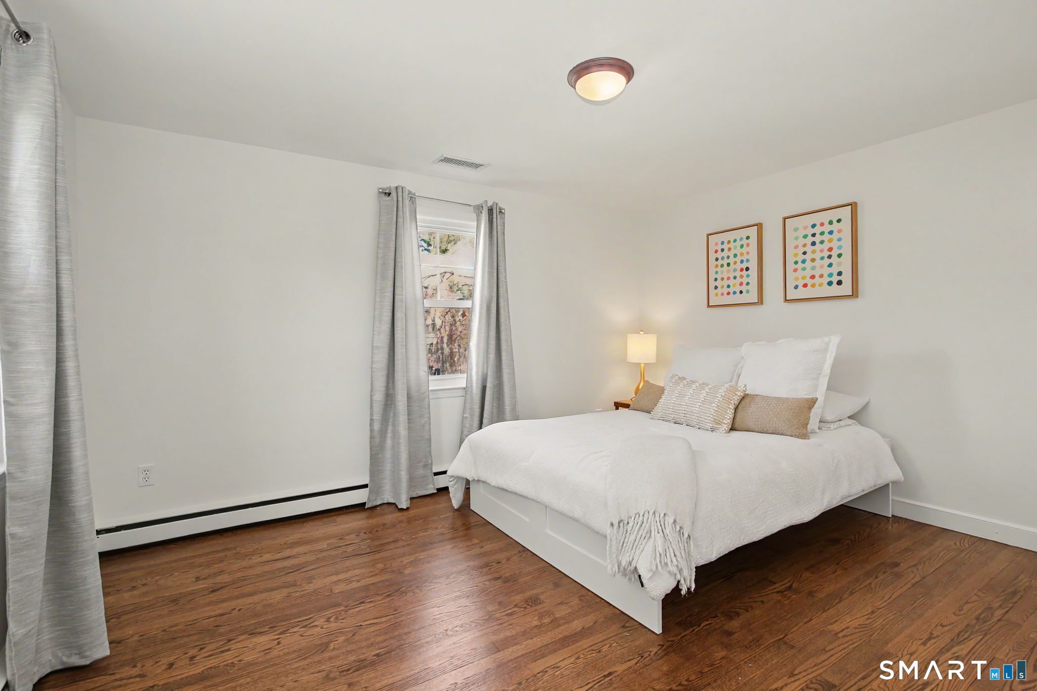 107 Compo Road North