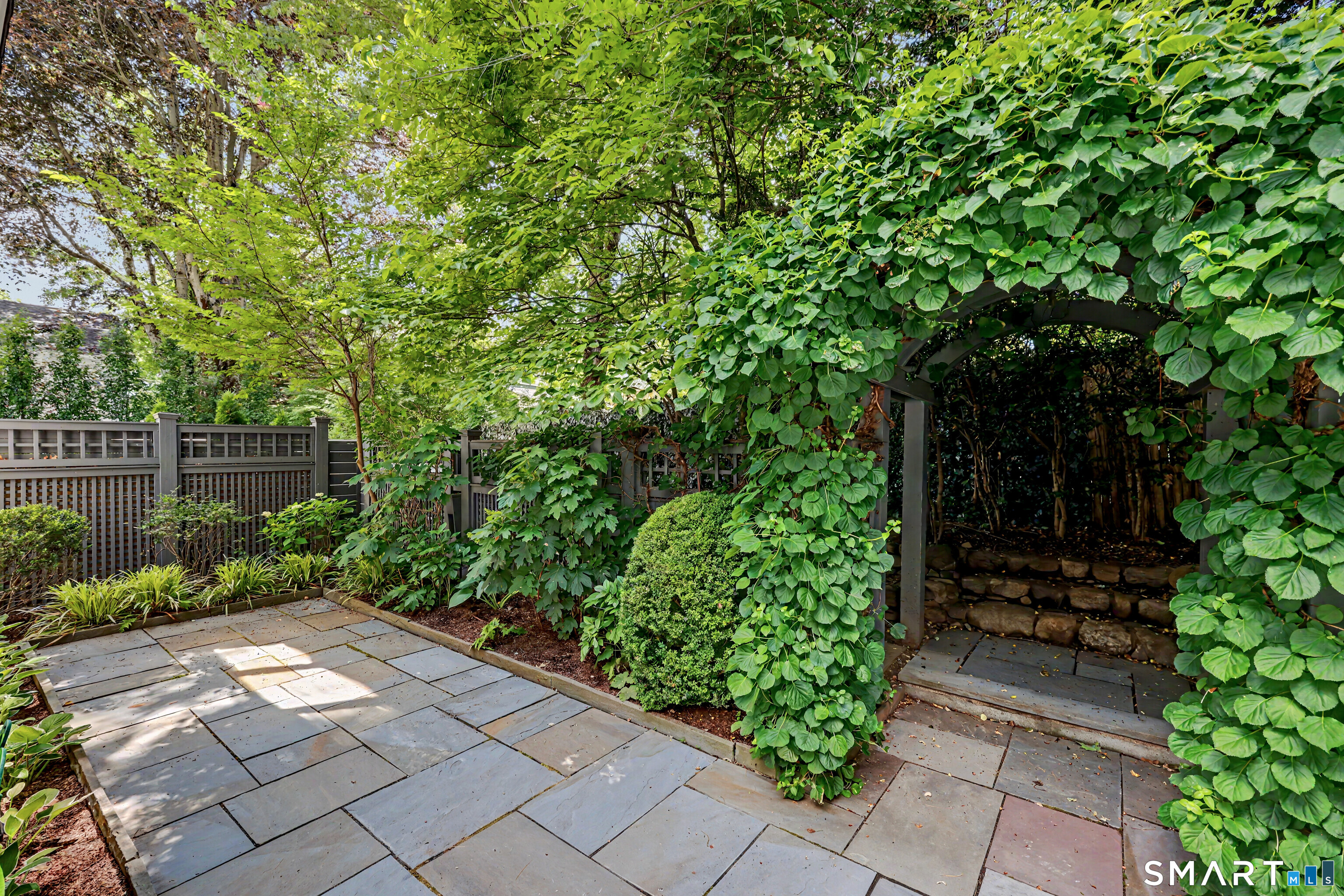 145 Oenoke Lane