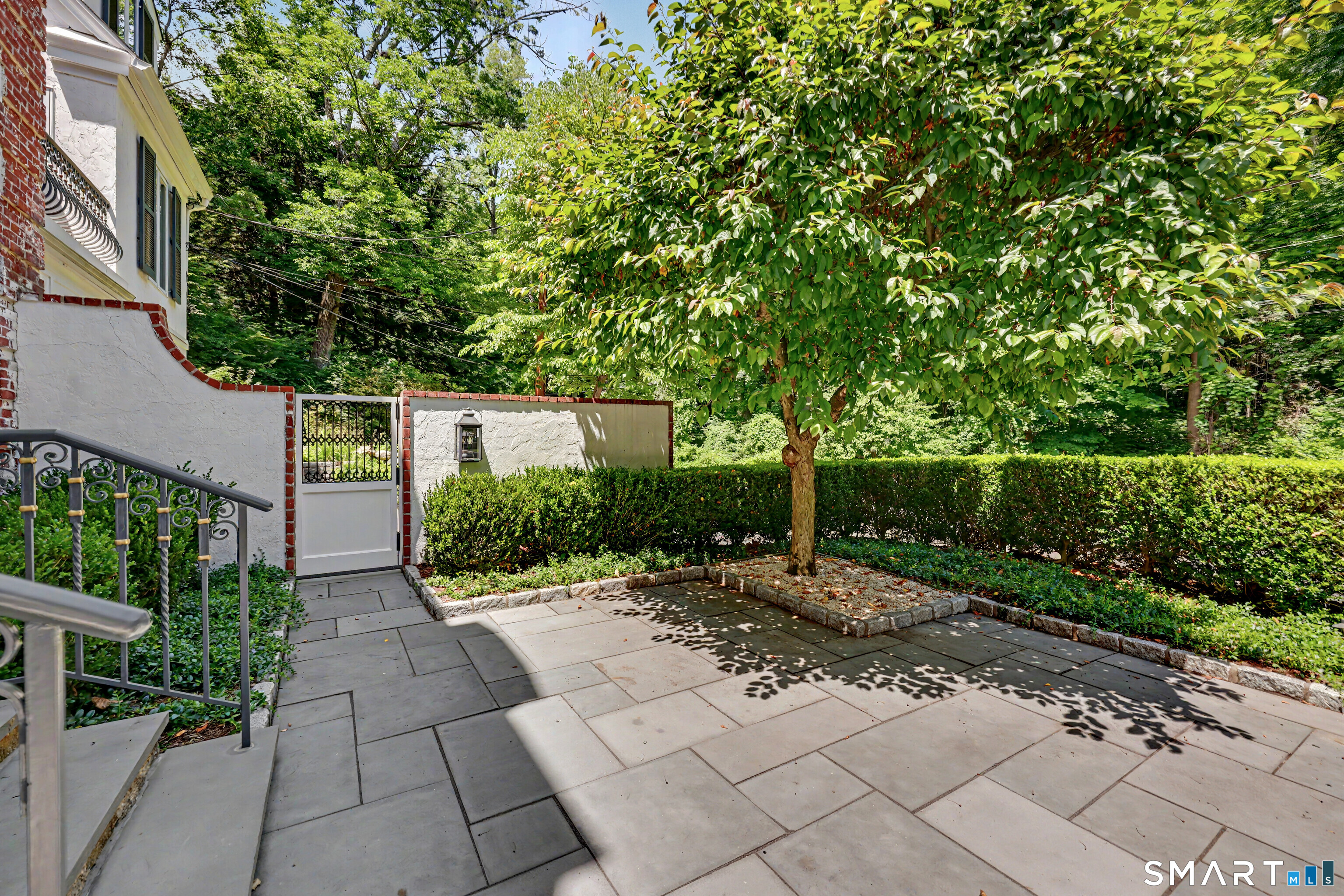 145 Oenoke Lane