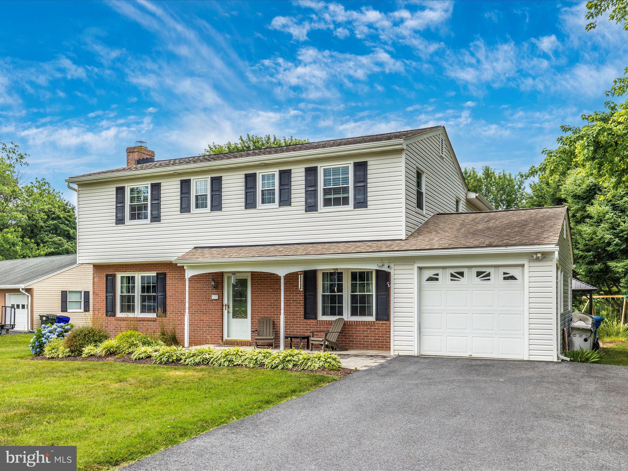 3737 BLUEBERRY COURT