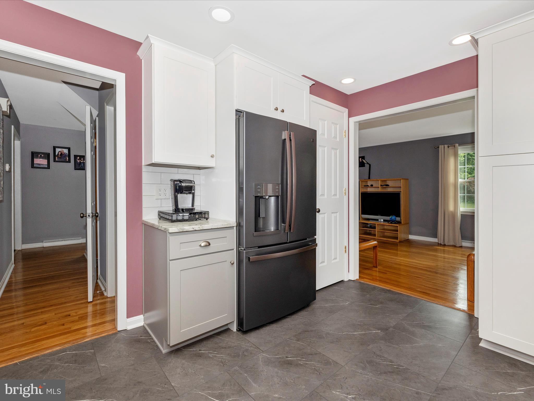 3737 BLUEBERRY COURT