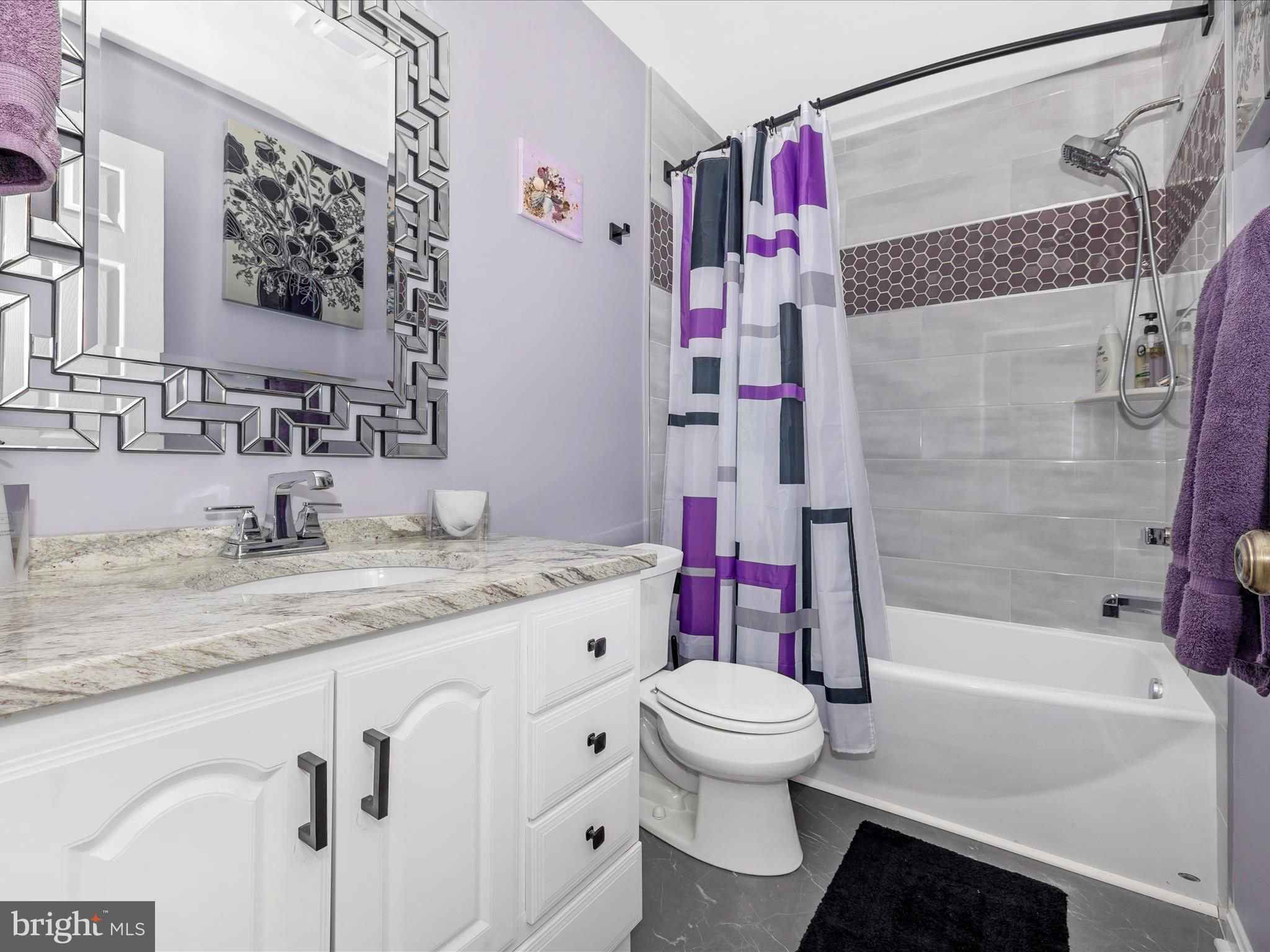 3737 BLUEBERRY COURT
