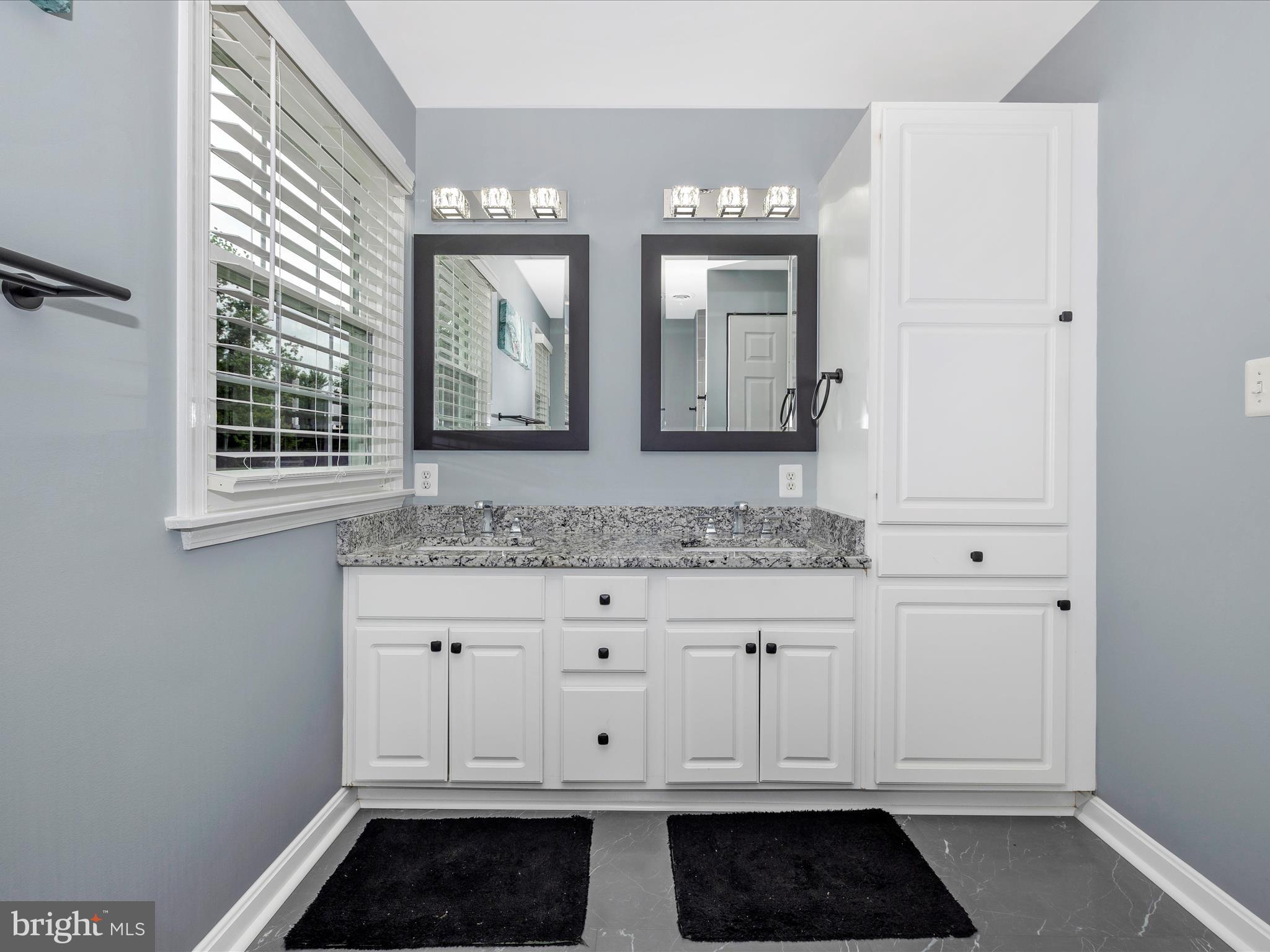 3737 BLUEBERRY COURT