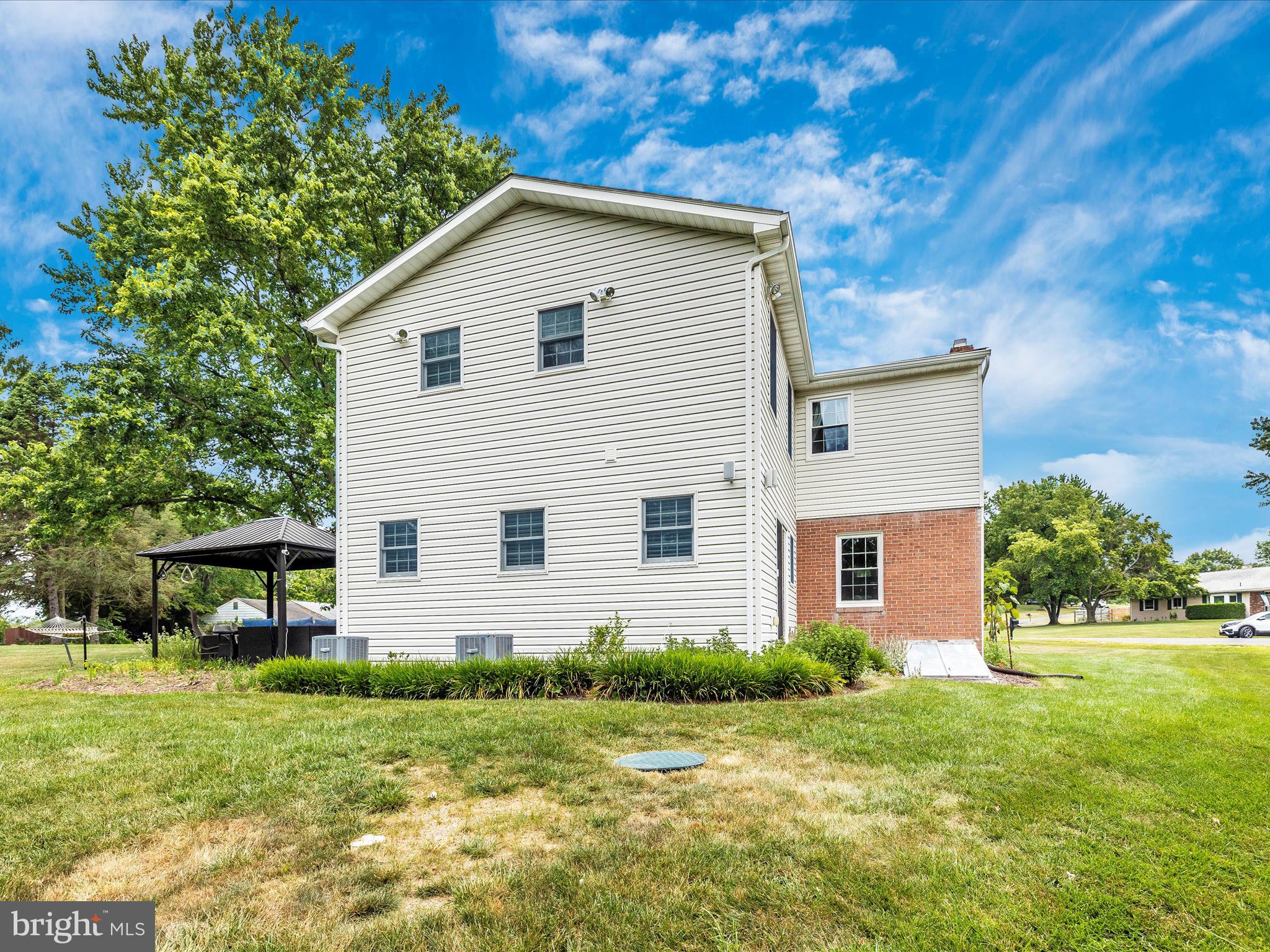 3737 BLUEBERRY COURT