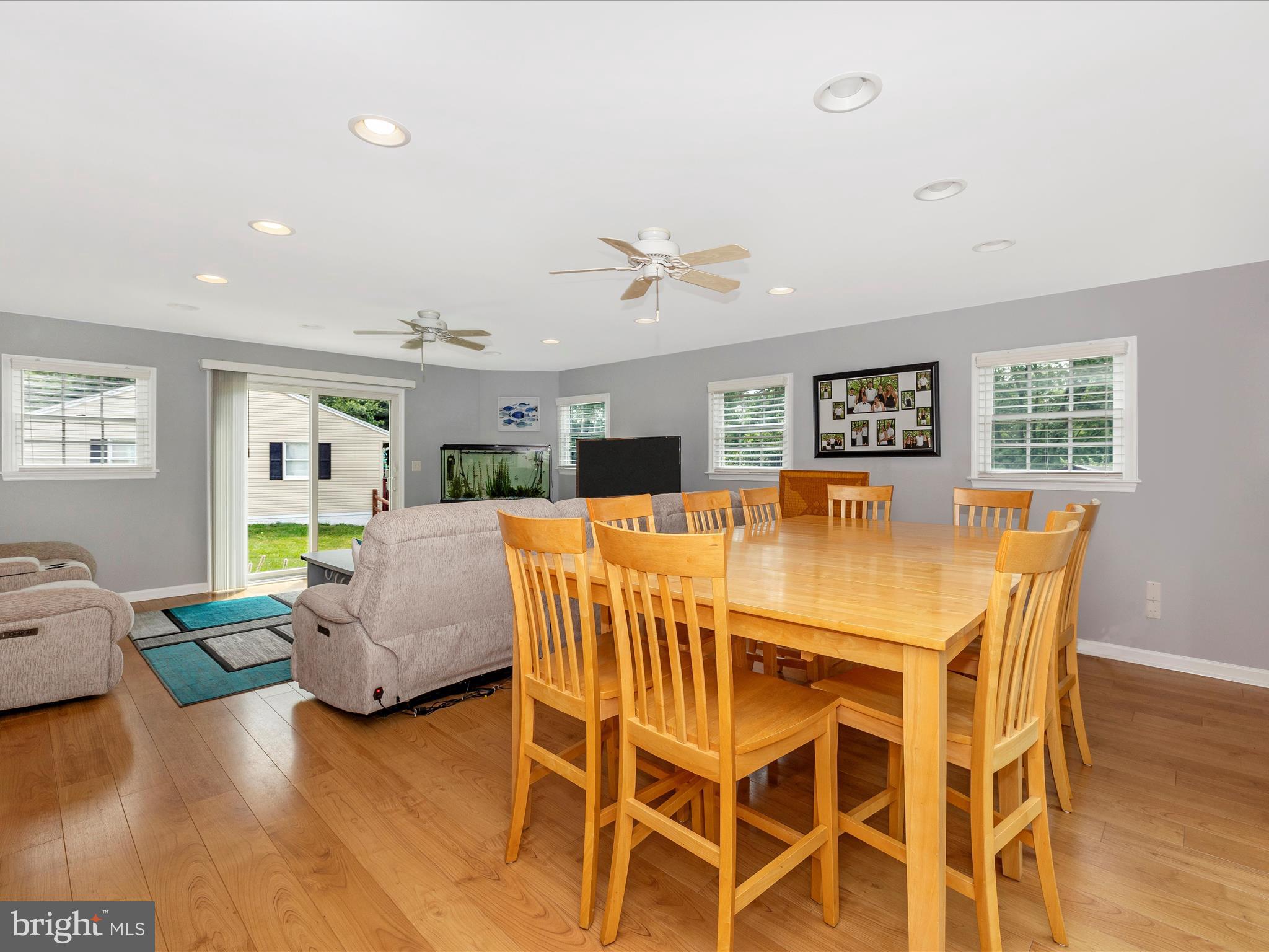 3737 BLUEBERRY COURT