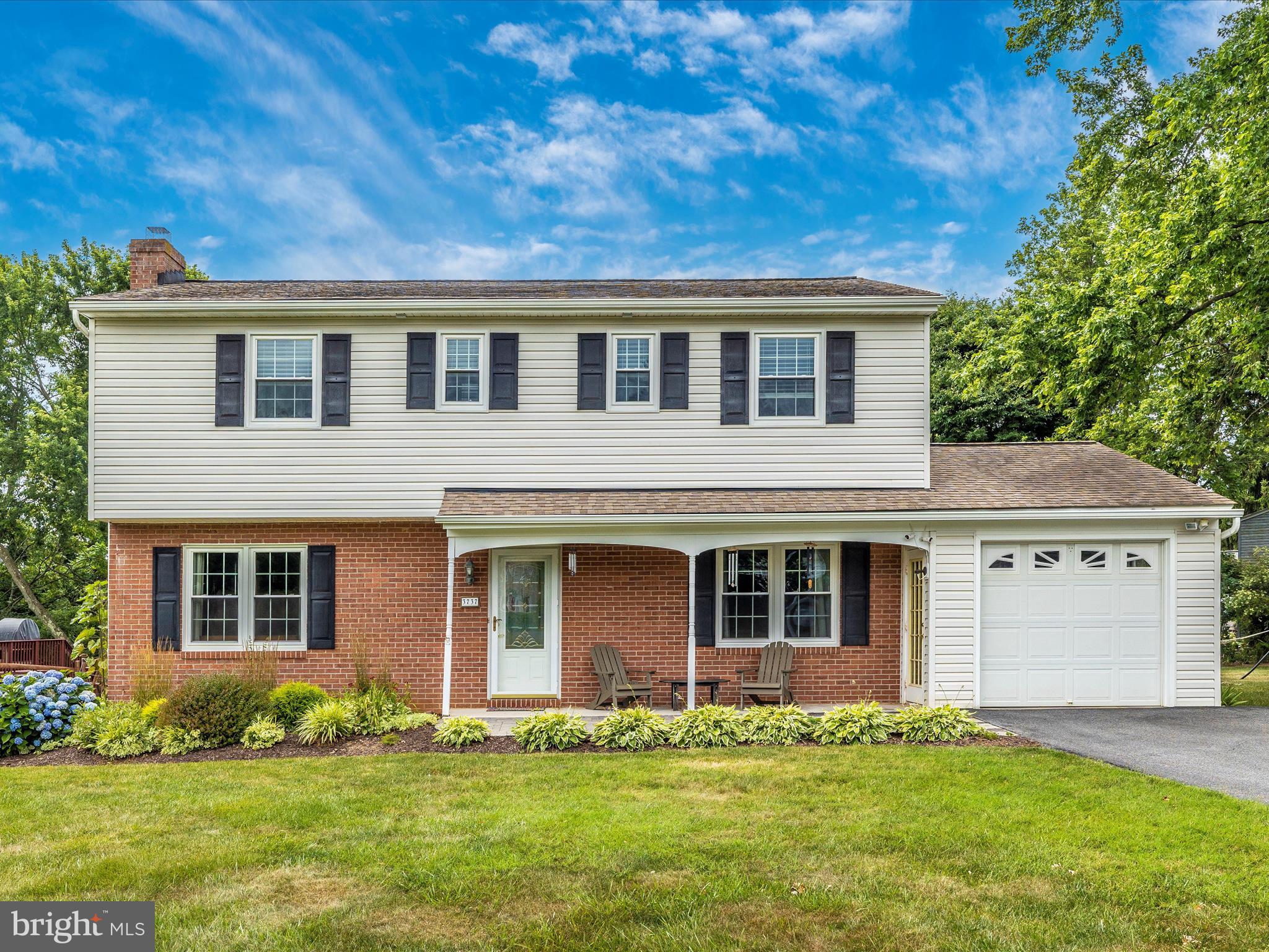 3737 BLUEBERRY COURT