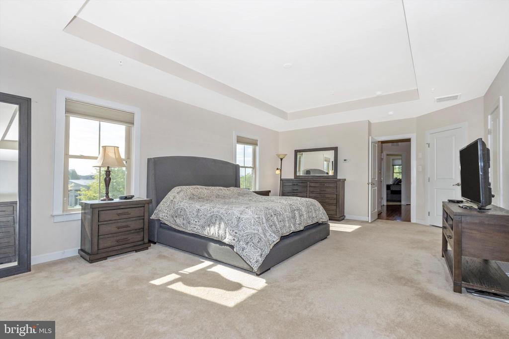 9100 KENWAY LANE