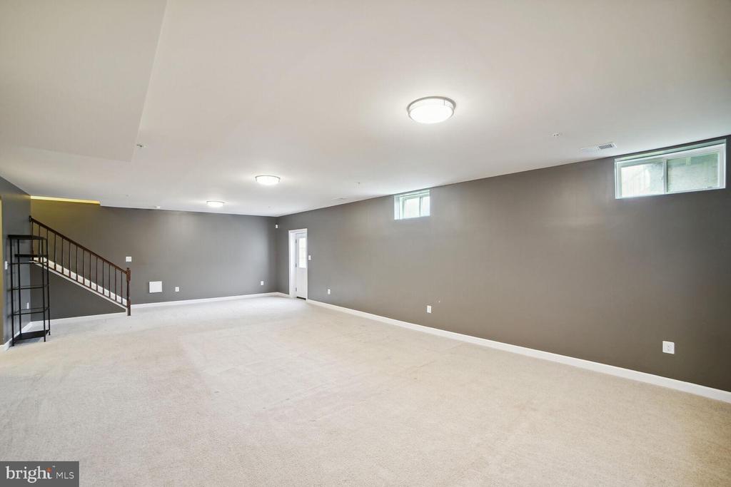 5510 GOLDEN EAGLE ROAD