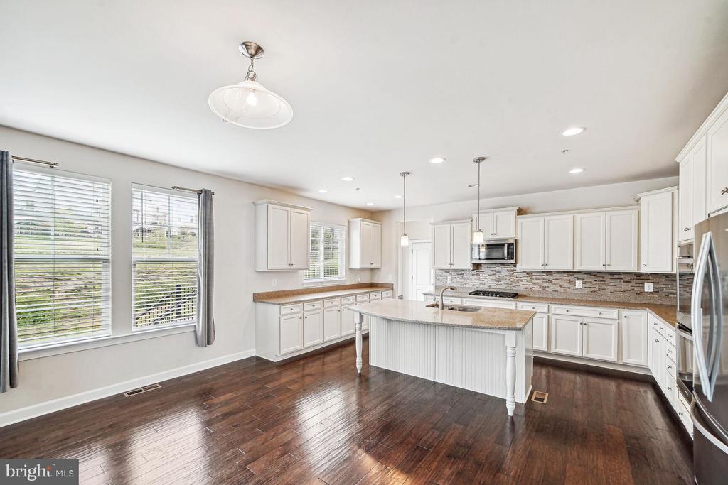 5510 GOLDEN EAGLE ROAD